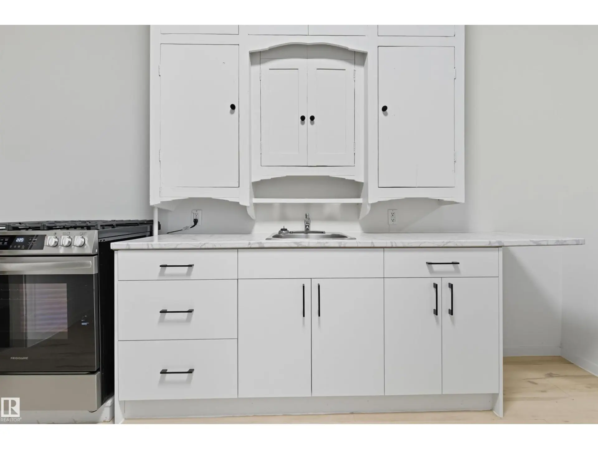 9513 103 AV NW - Image 4
