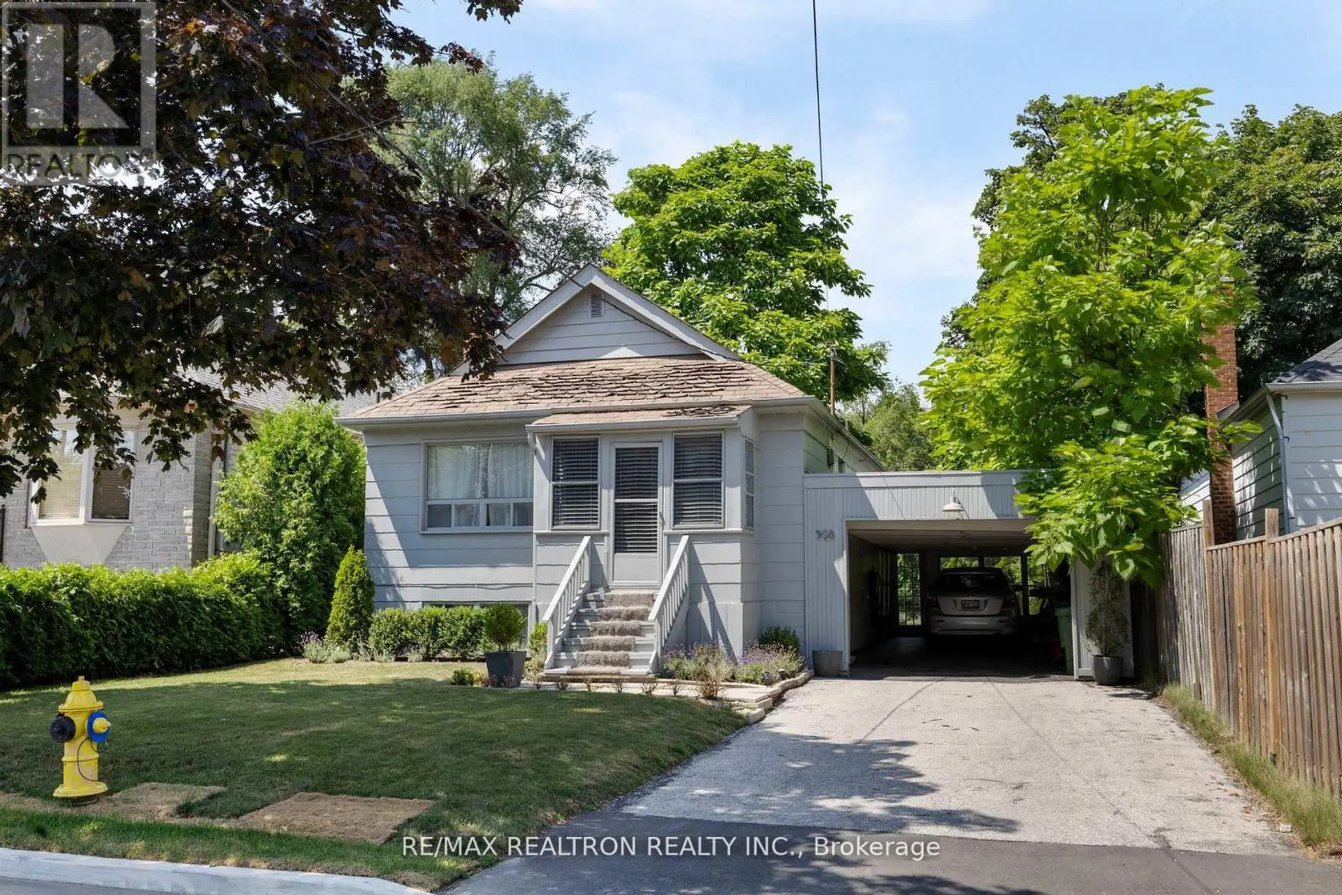 598 COLDSTREAM AVENUE - Image 1