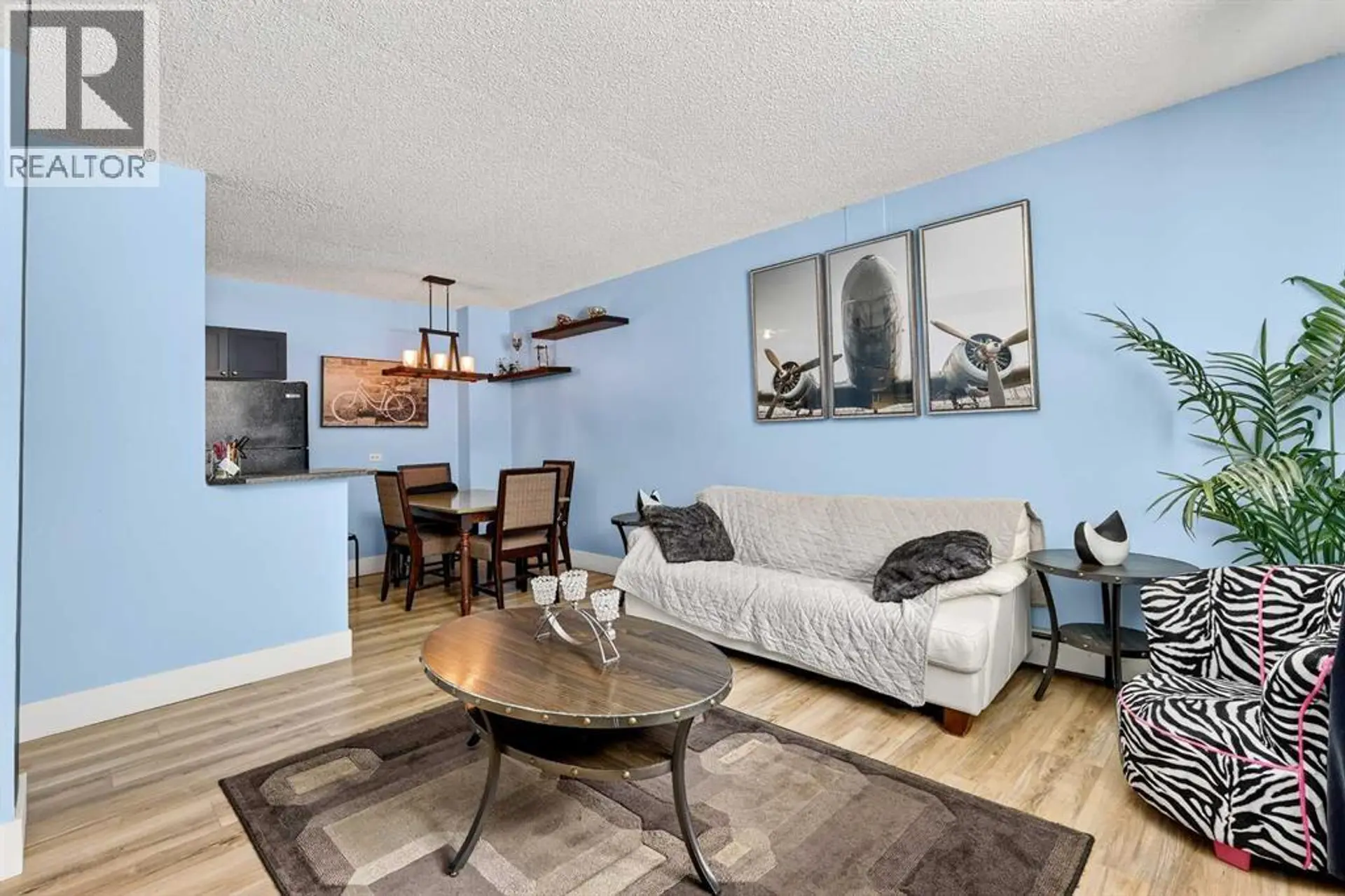 #102 1312 13 AVENUE SW - Image 4