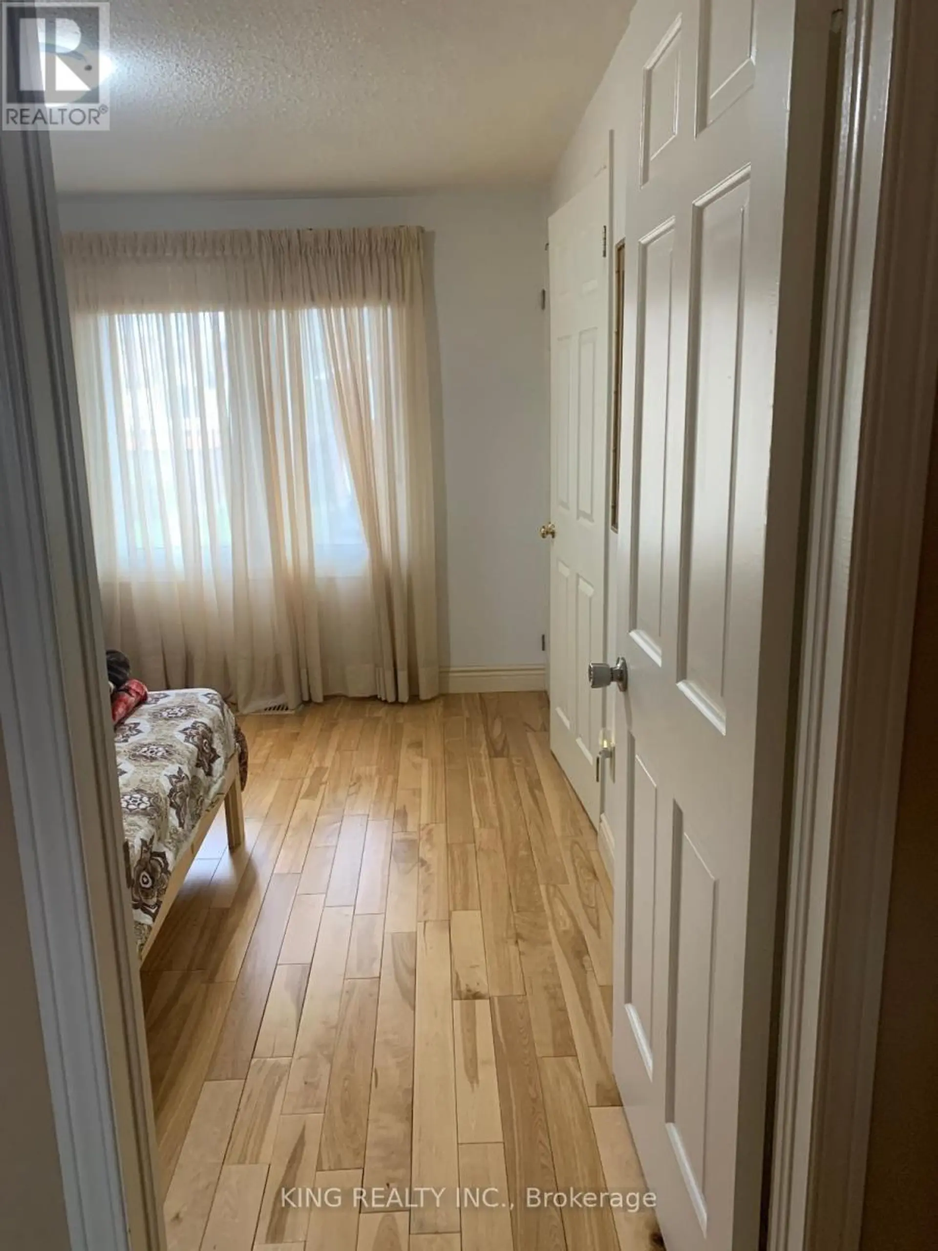 104 ELGIN DRIVE - Image 2
