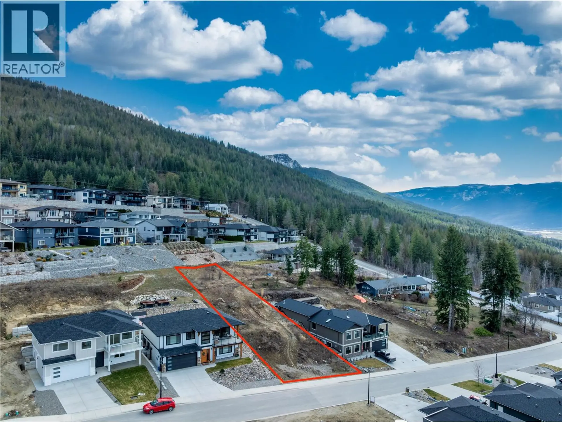 Property at 1120 16 AVENUE SE, Salmon Arm, BC