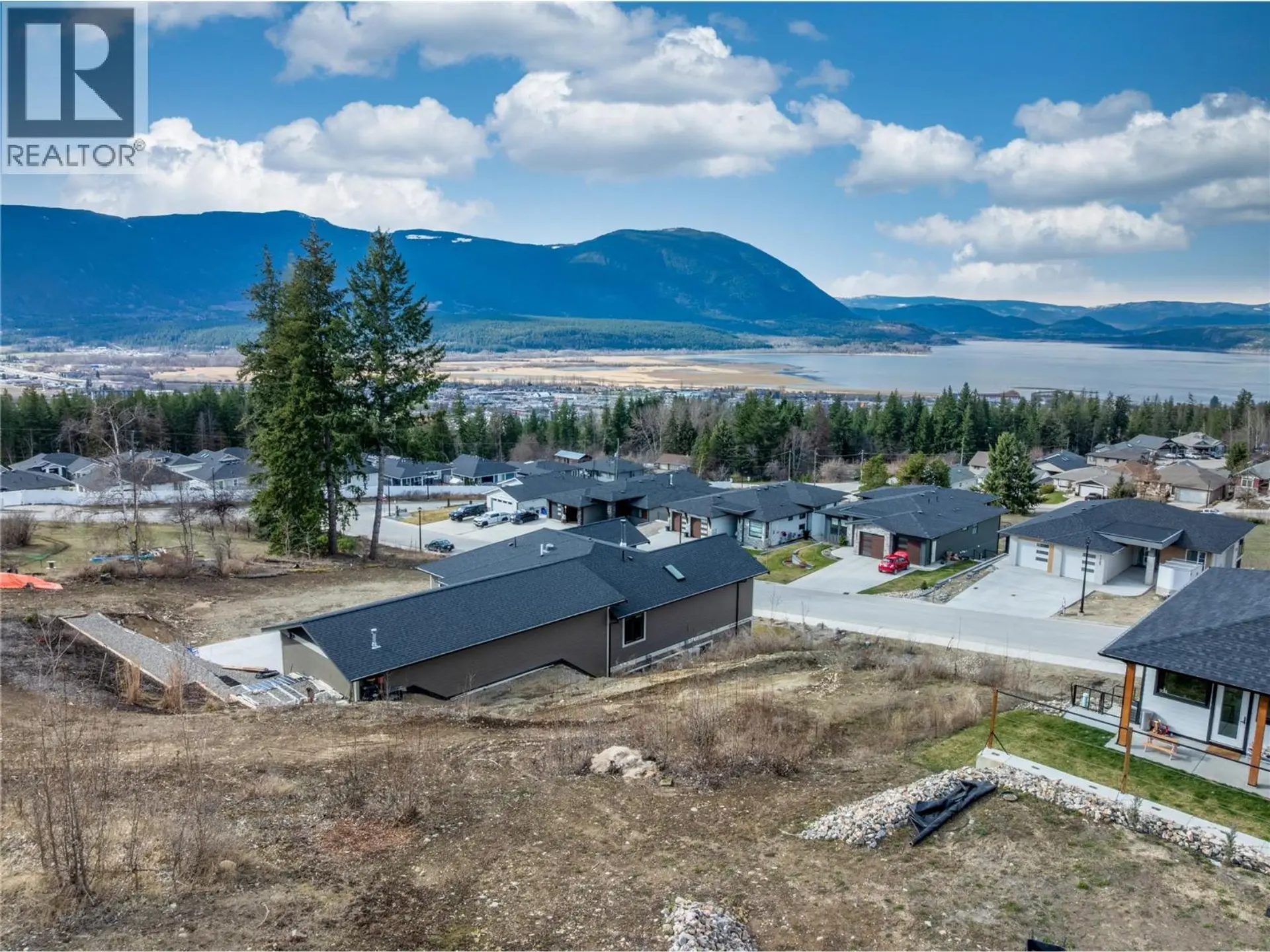 Property at 1120 16 AVENUE SE, Salmon Arm, BC