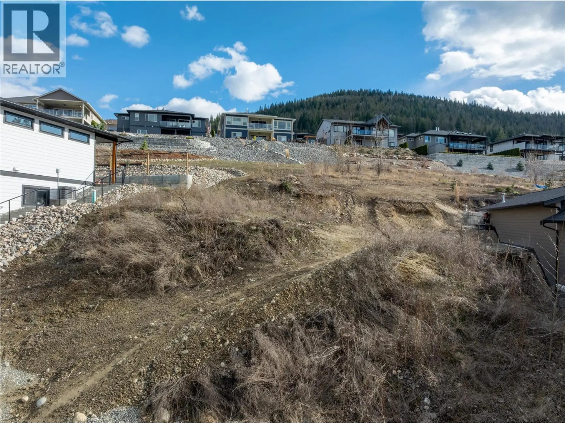 Property at 1120 16 AVENUE SE, Salmon Arm, BC