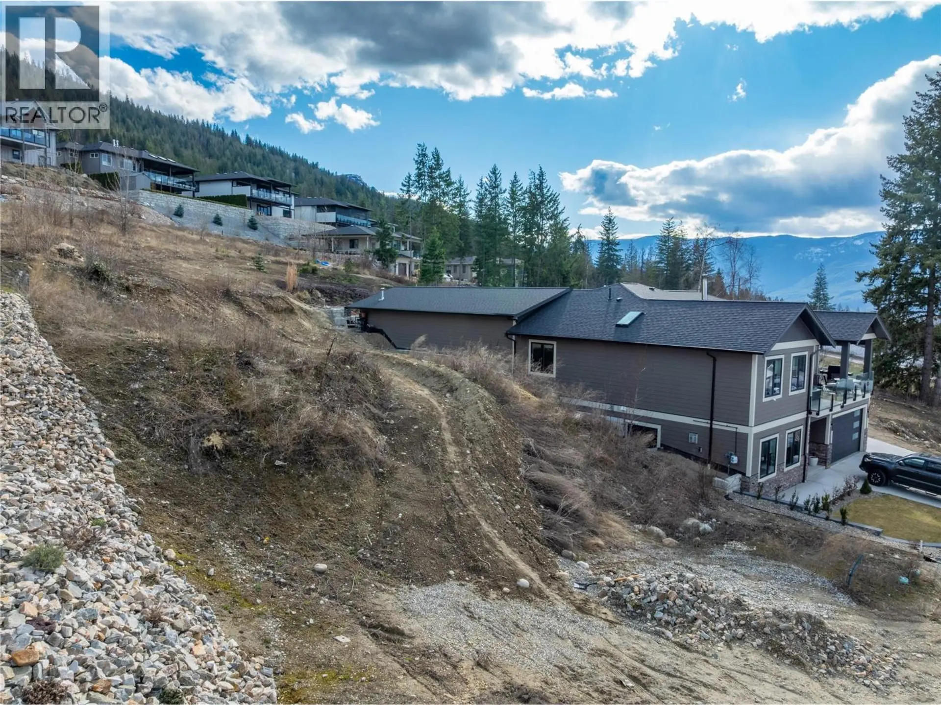 Property at 1120 16 AVENUE SE, Salmon Arm, BC