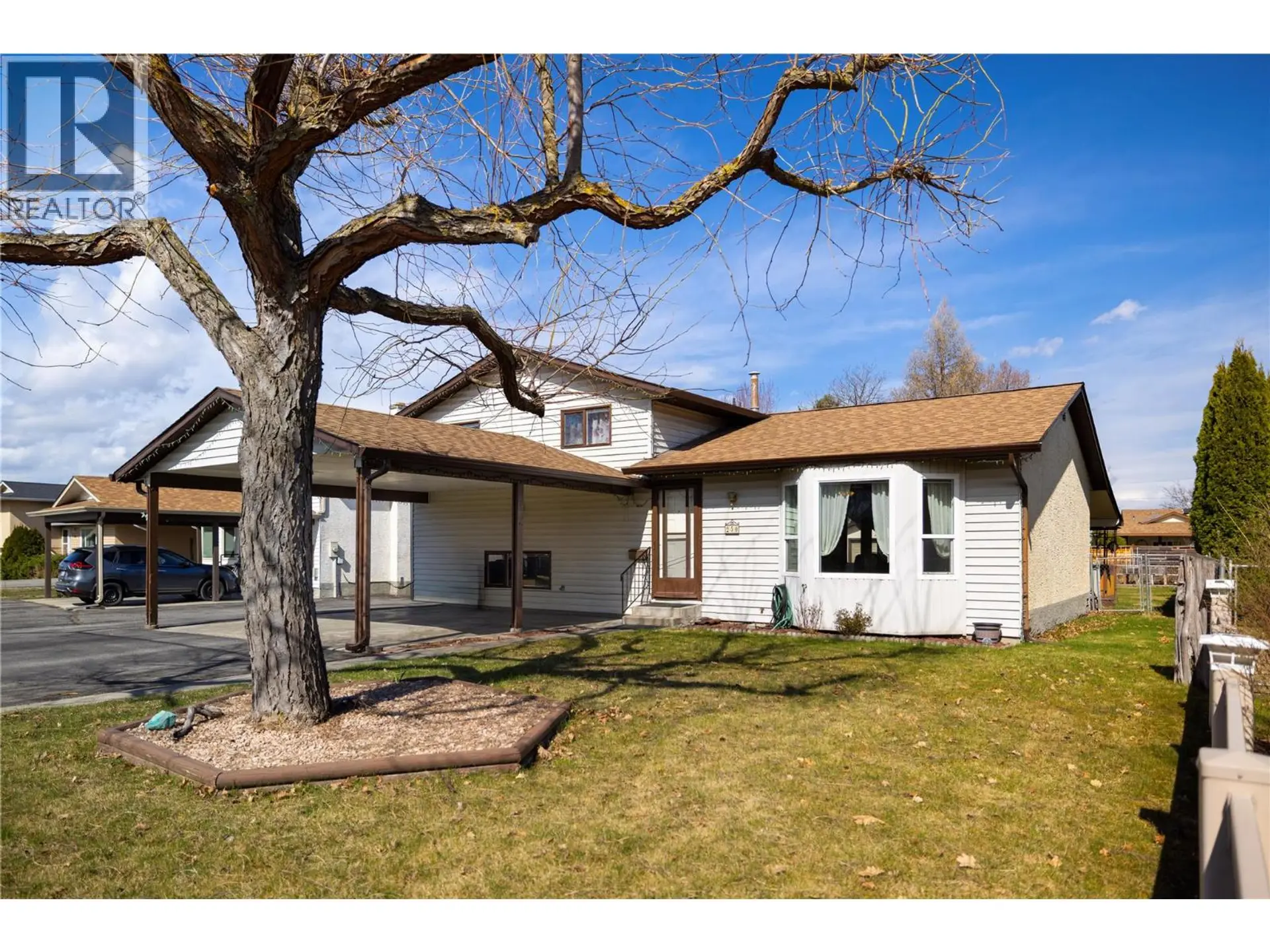 Property at 250 Hillaby Avenue, Kelowna, BC