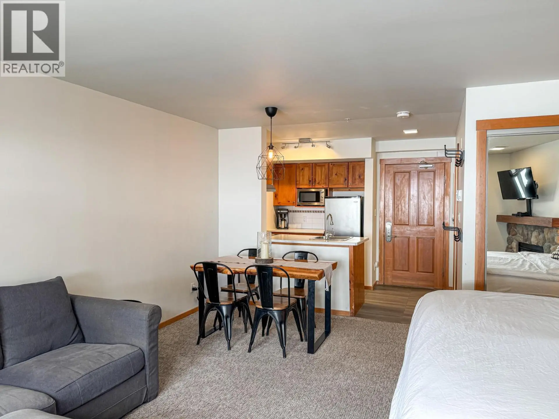 Property at #205 2050 SUMMIT DRIVE, Panorama, BC