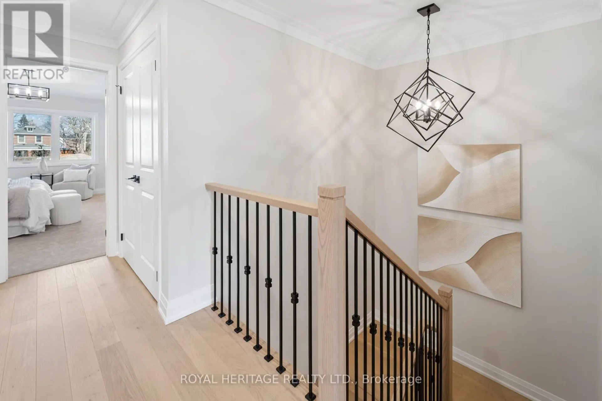129 HICKORY STREET N - Image 16