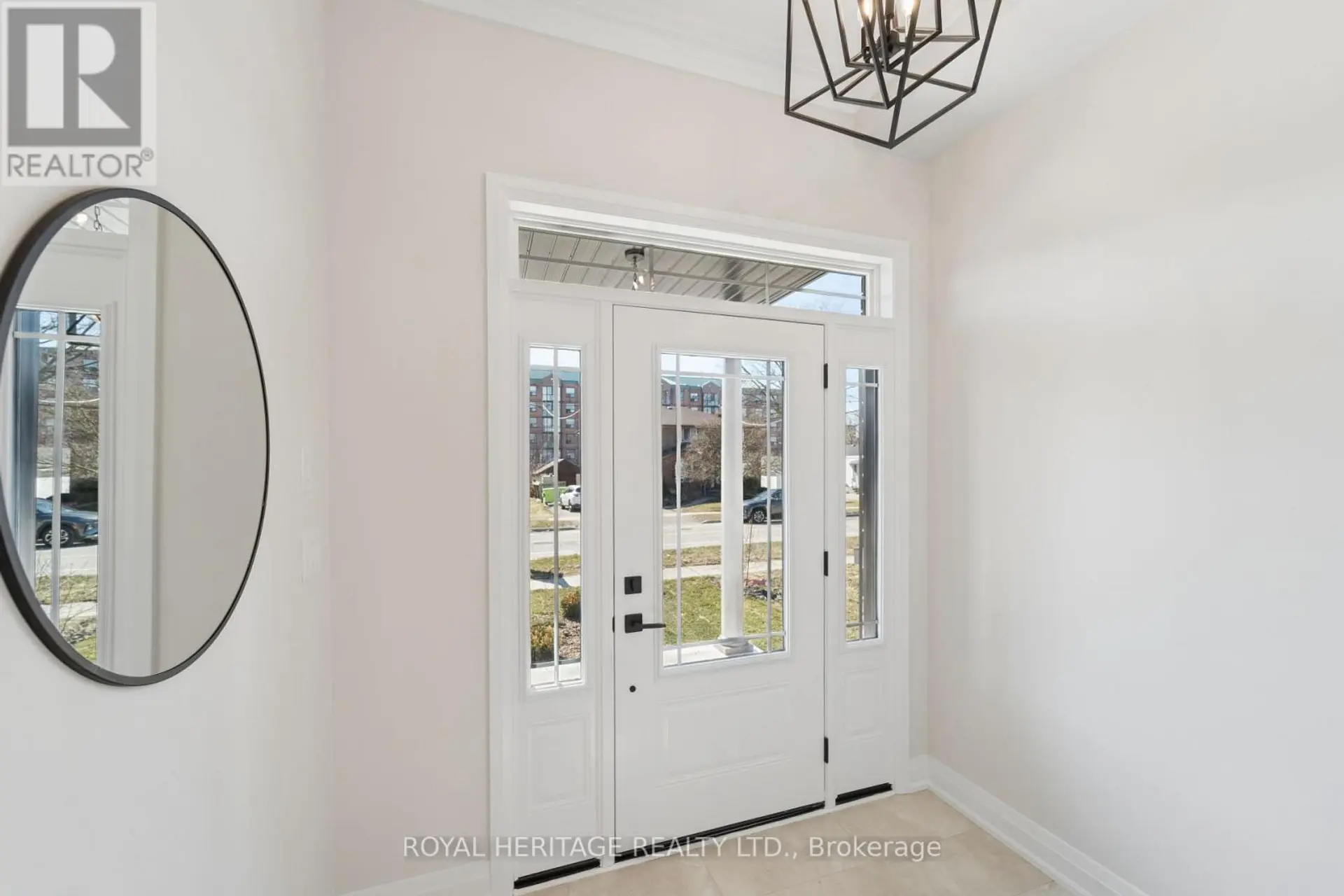 129 HICKORY STREET N - Image 3