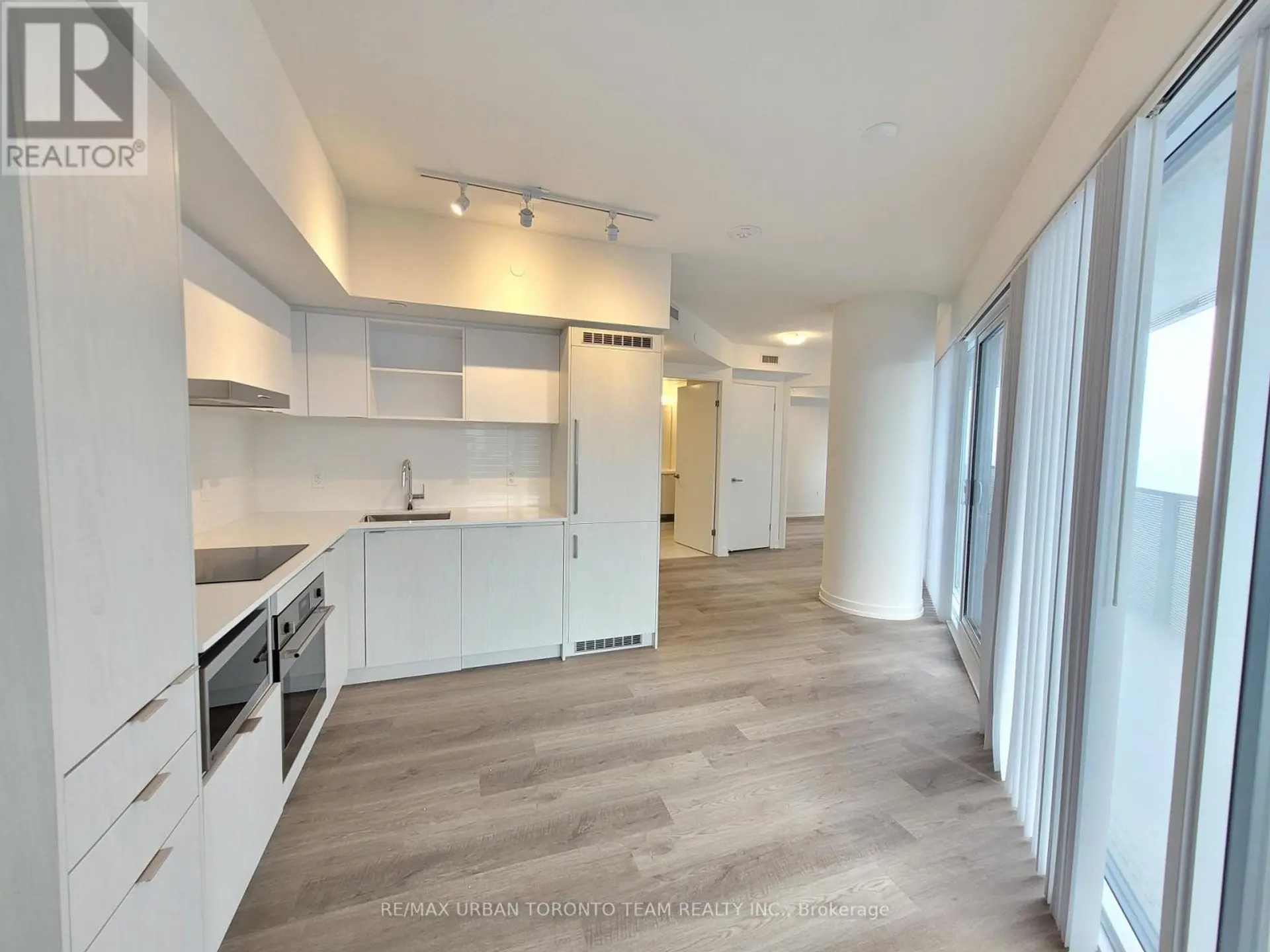#3808 55 COOPER STREET - Image 3