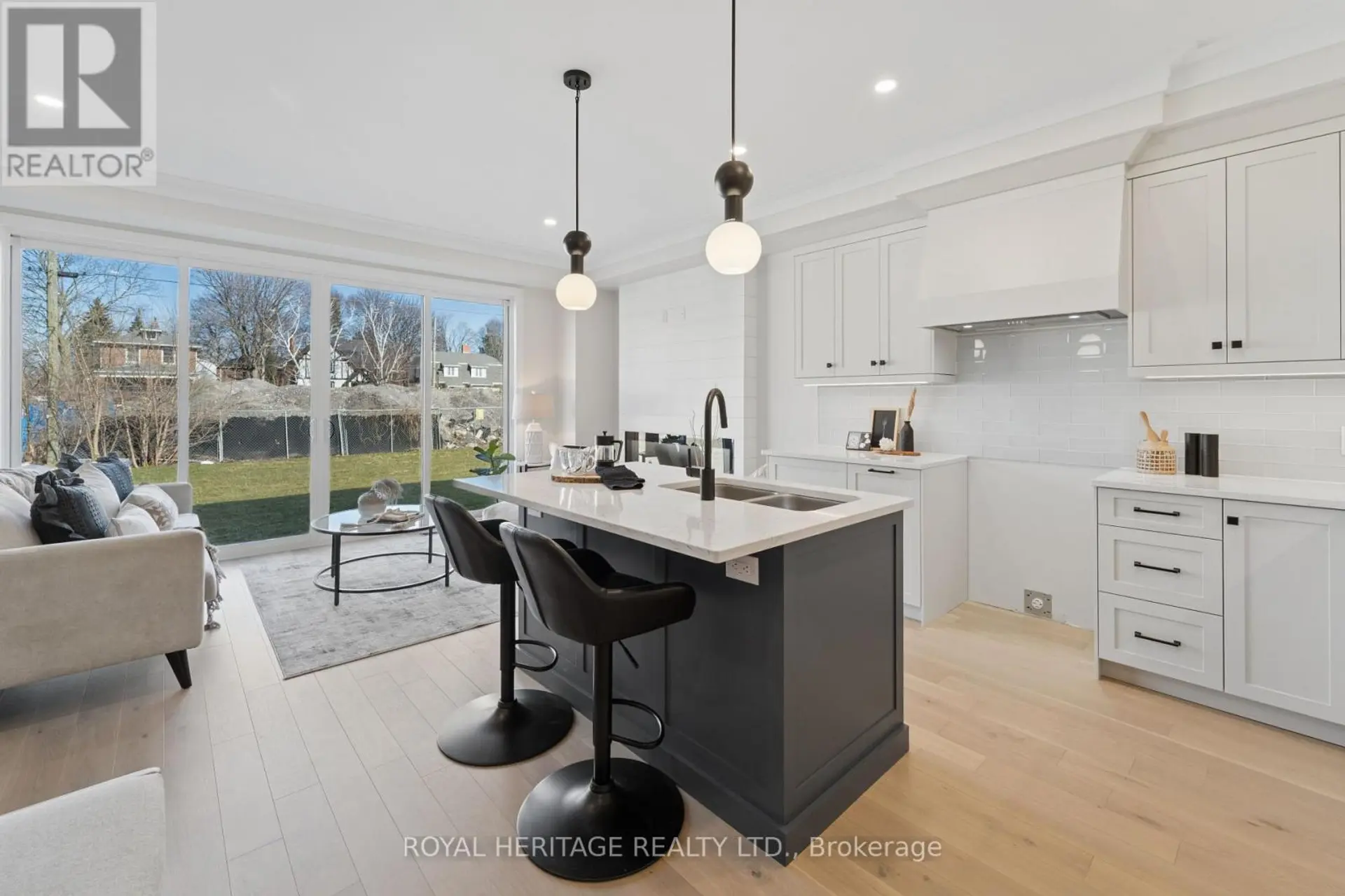 127 HICKORY STREET N - Image 9