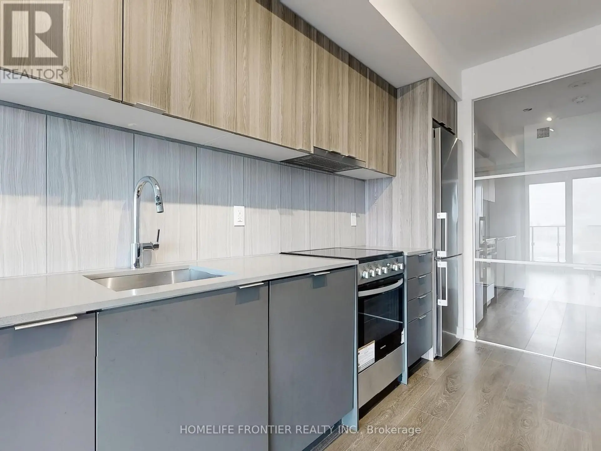 #709 8 TIPPET ROAD - Image 9