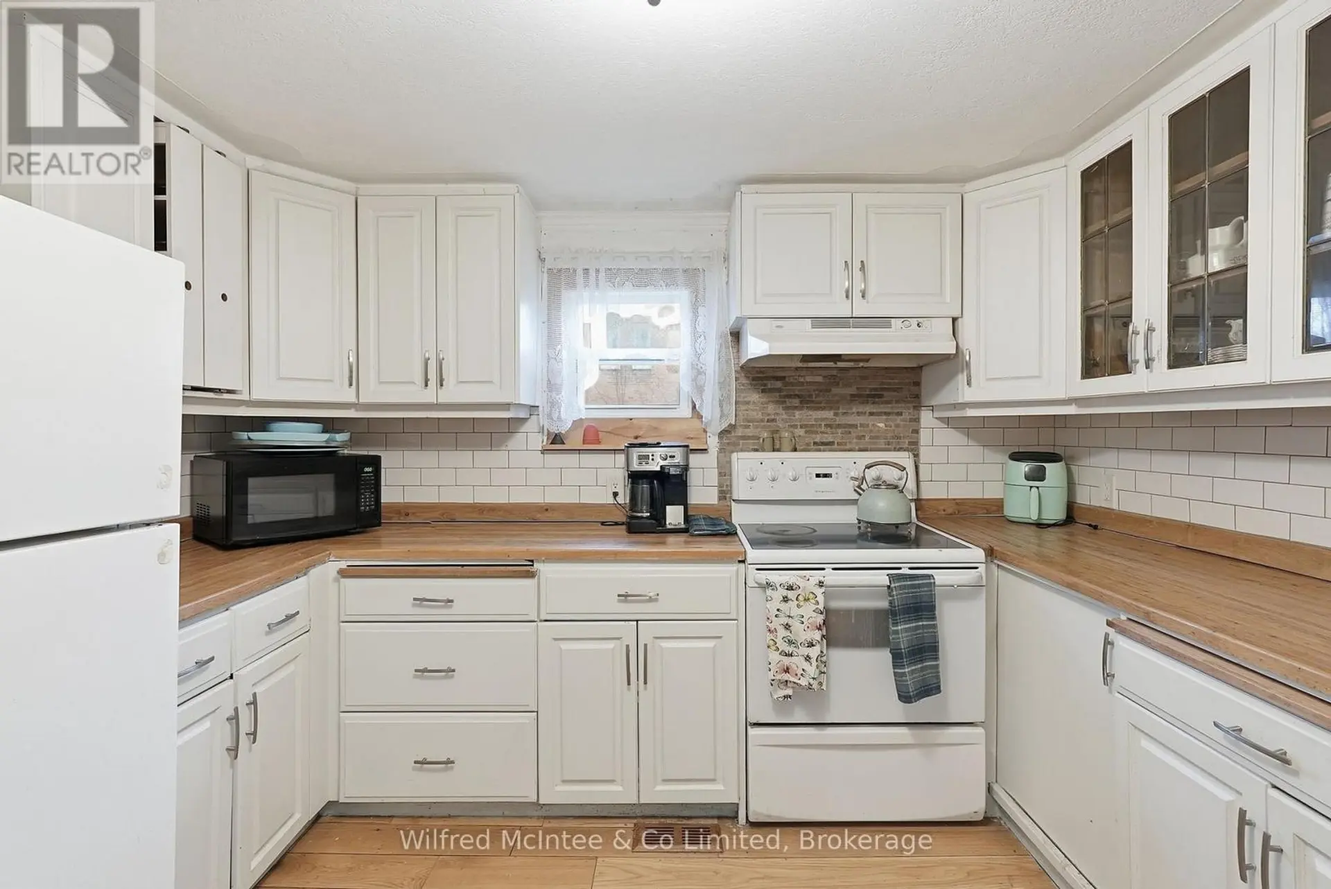 59 3RD AVENUE - Image 8