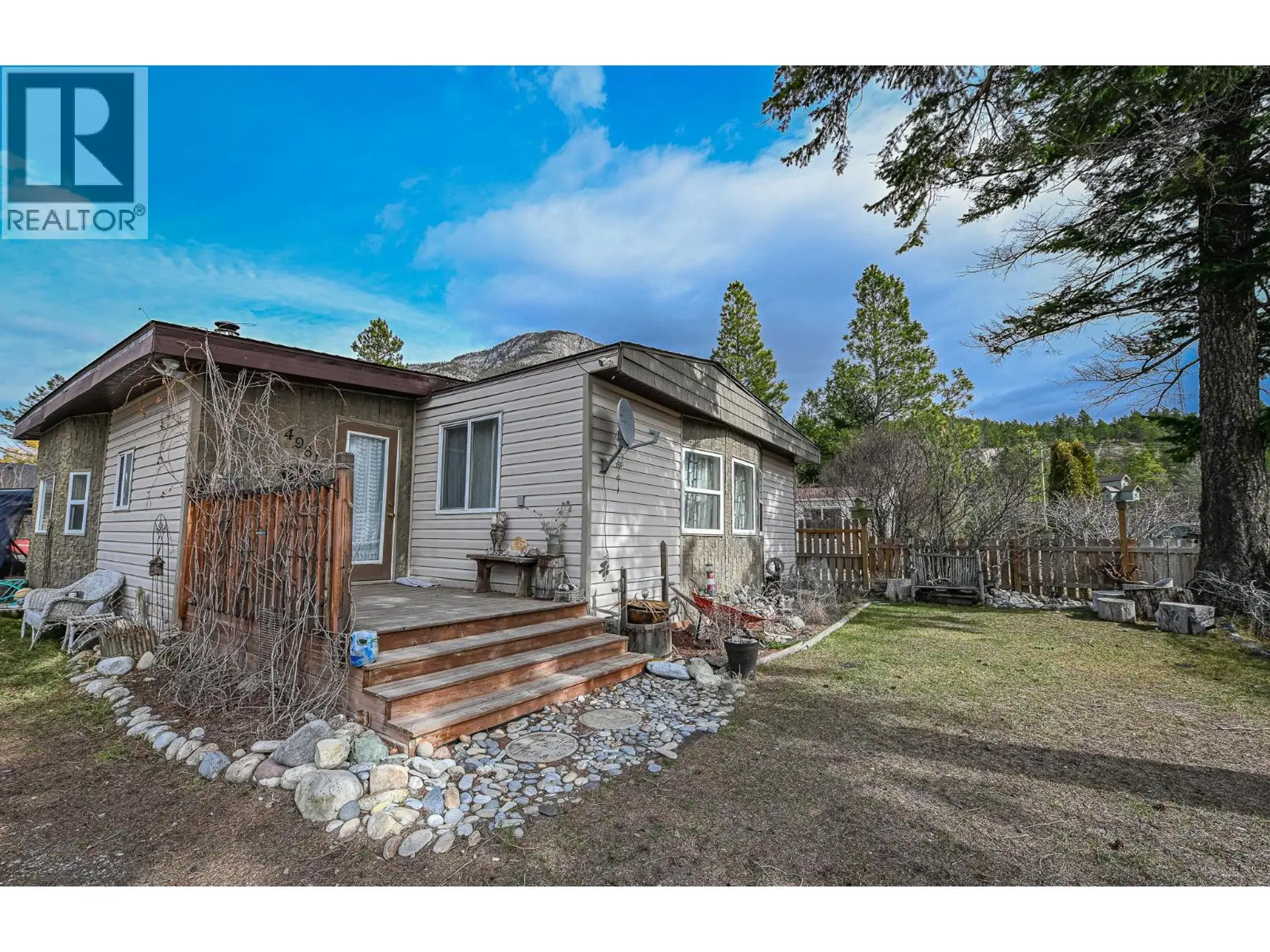 Property at 4981 Spruce Avenue, Canal Flats, BC
