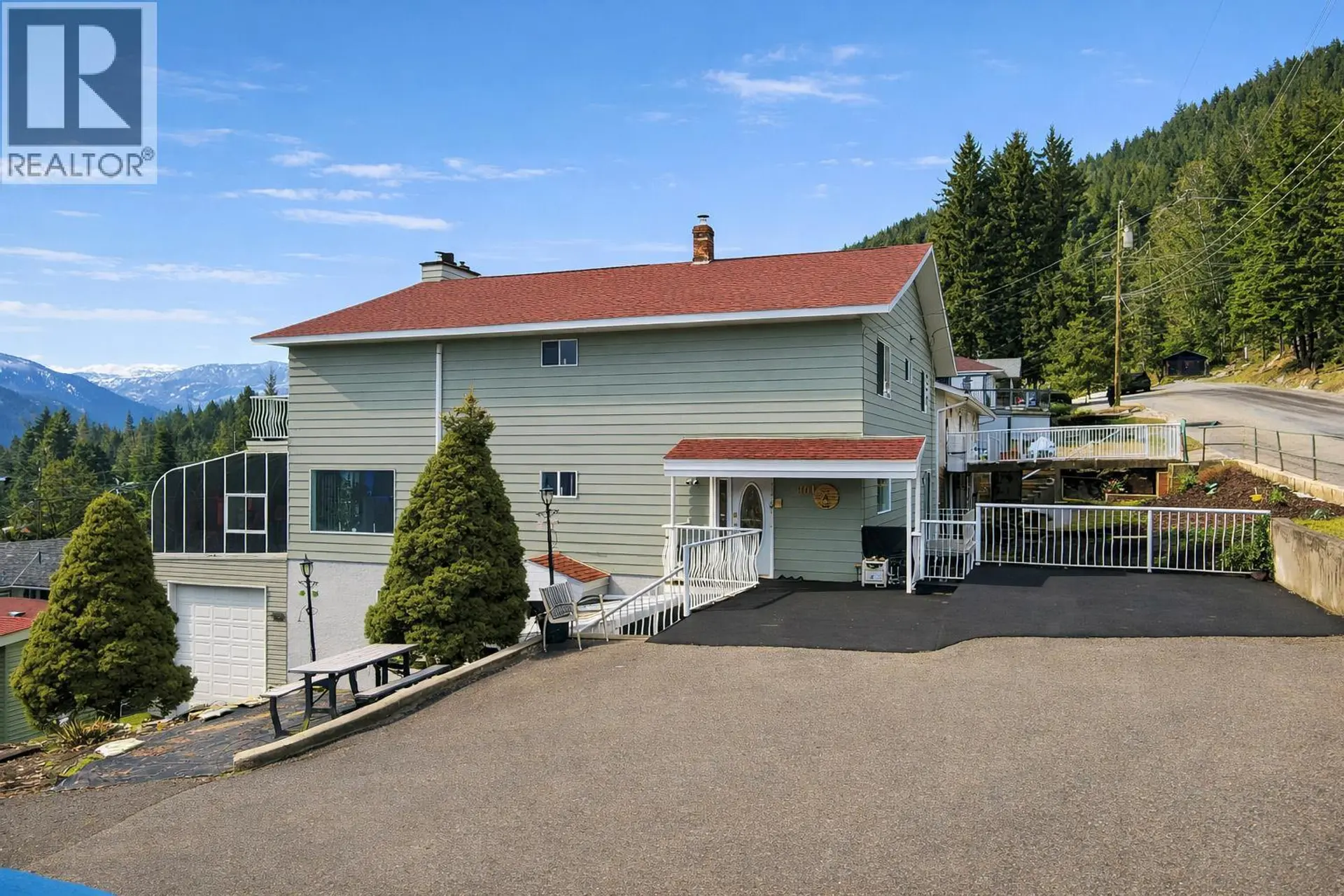 Property at 801 Houston Street, Nelson, BC