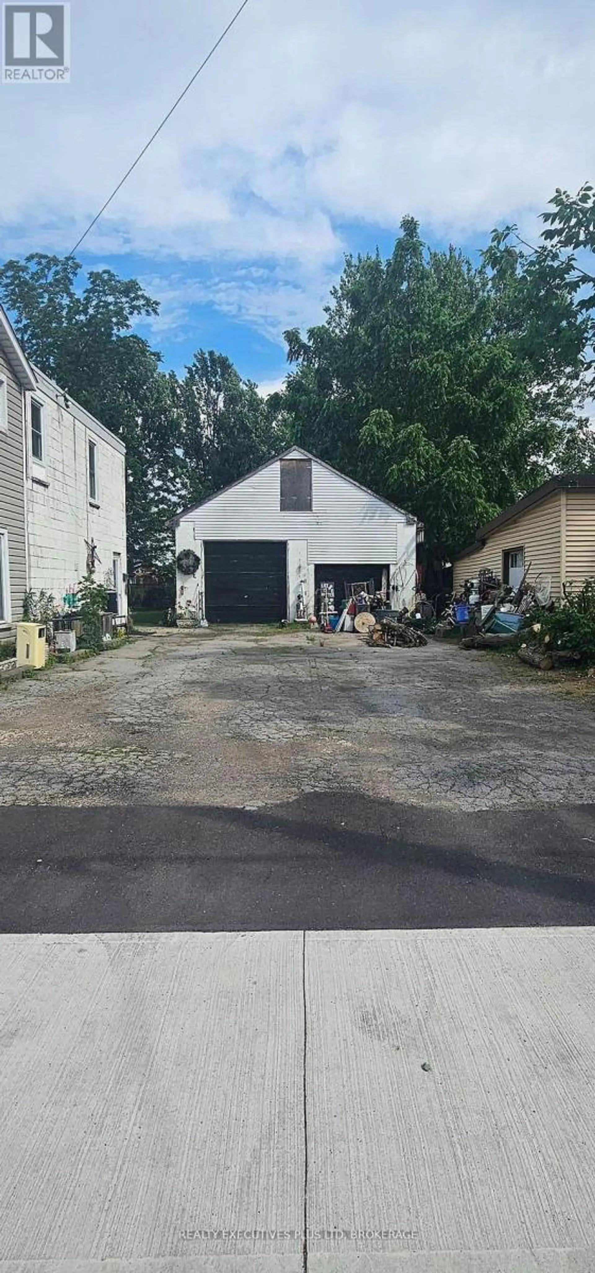 4020 MAIN STREET - Image 2