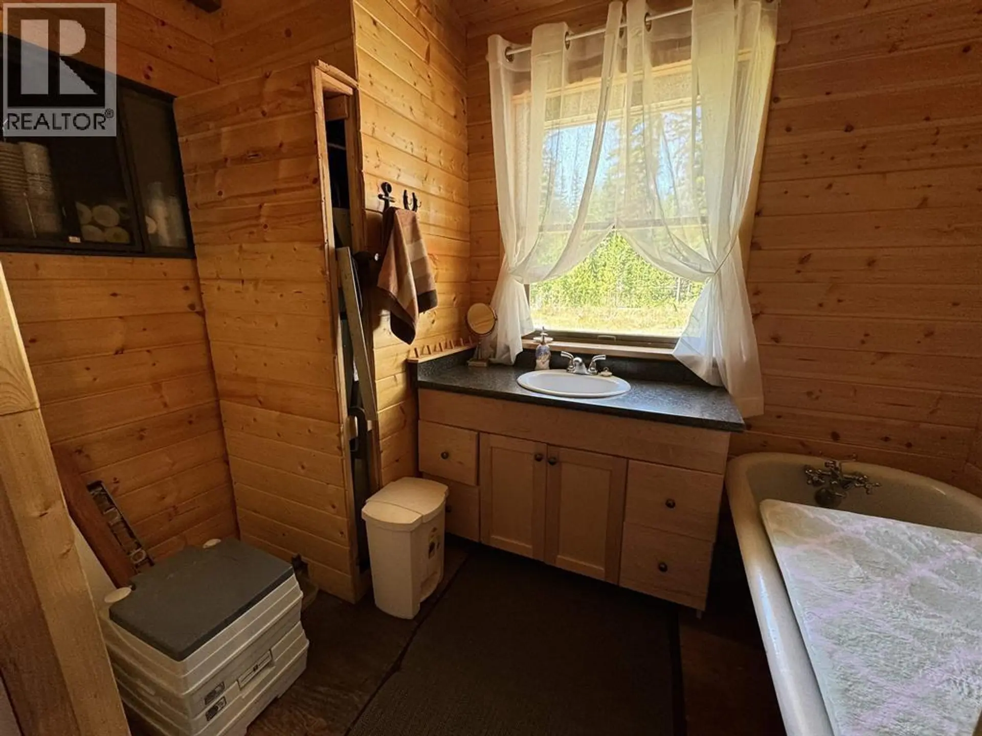 Property at 4836 BINNIE ROAD, Lac La Hache, BC