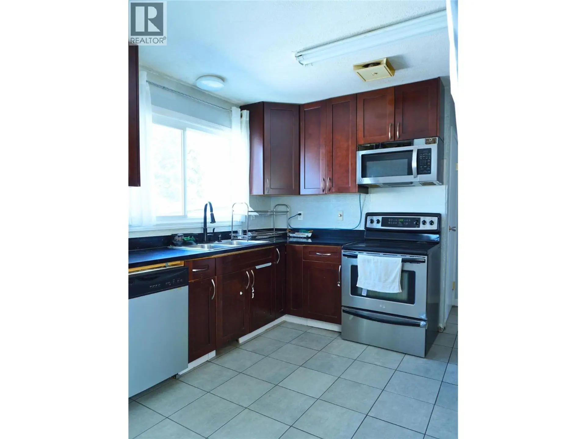 Property at 1920 108 AVENUE, Dawson Creek, BC