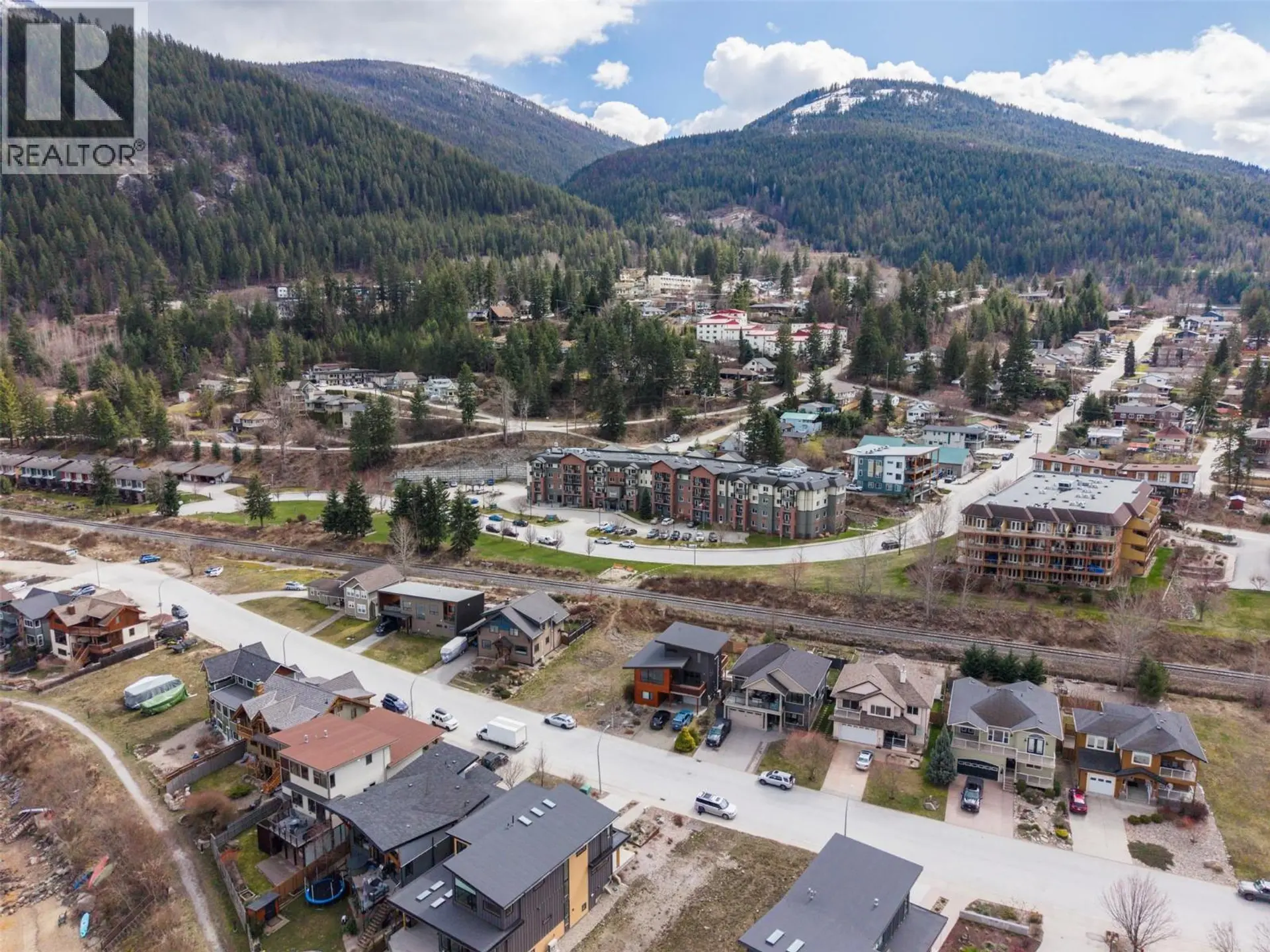 Property at 1002 SPROAT DRIVE, Nelson, BC