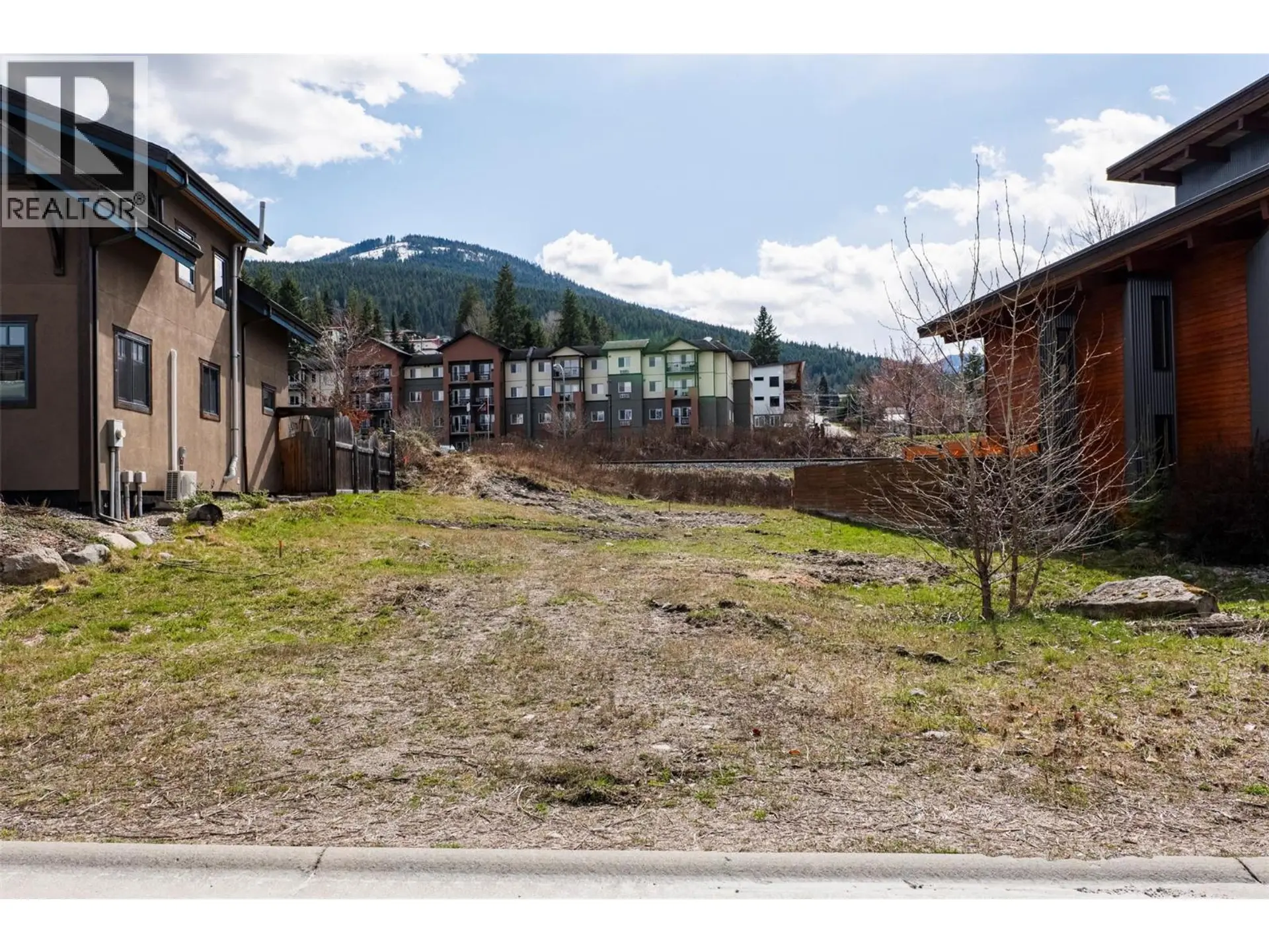 Property at 1002 SPROAT DRIVE, Nelson, BC