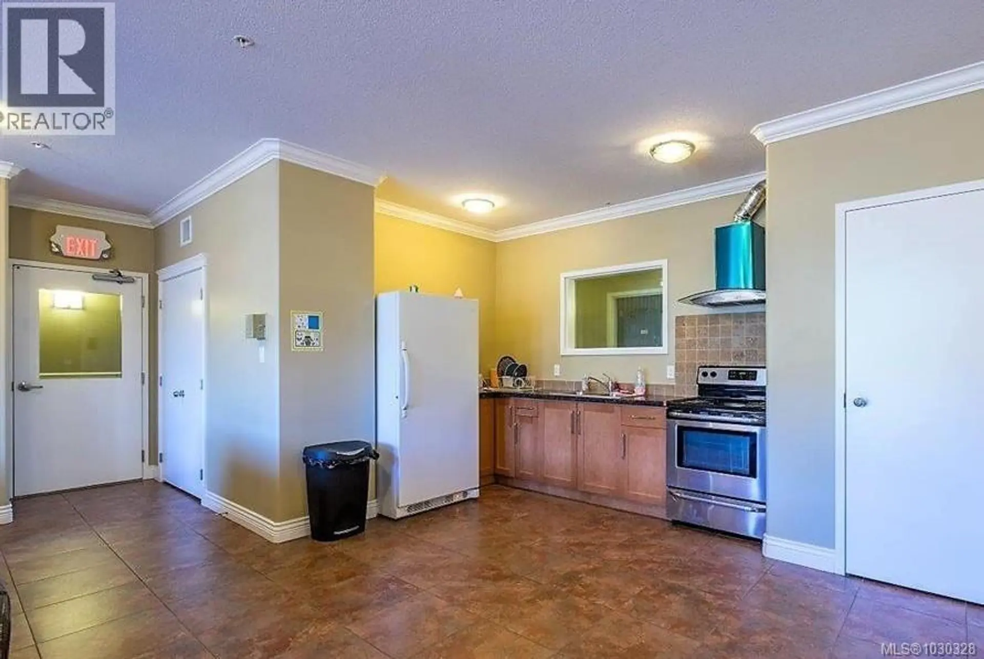 Property at 438 WAKESIAH AVE, Nanaimo, BC