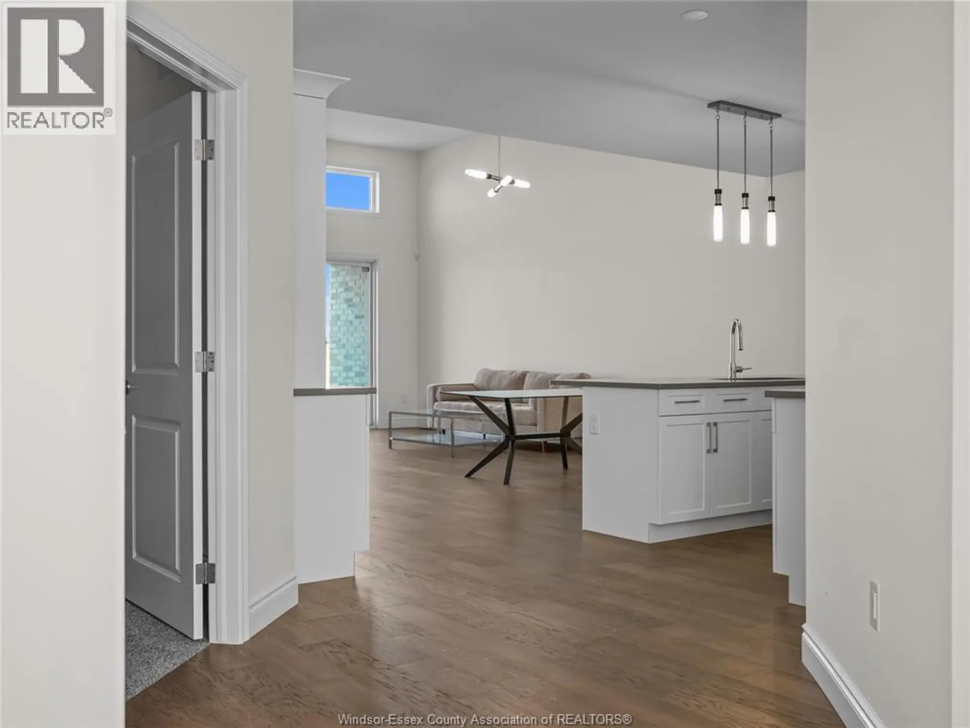 218 MCLELLAN AVENUE - Image 7