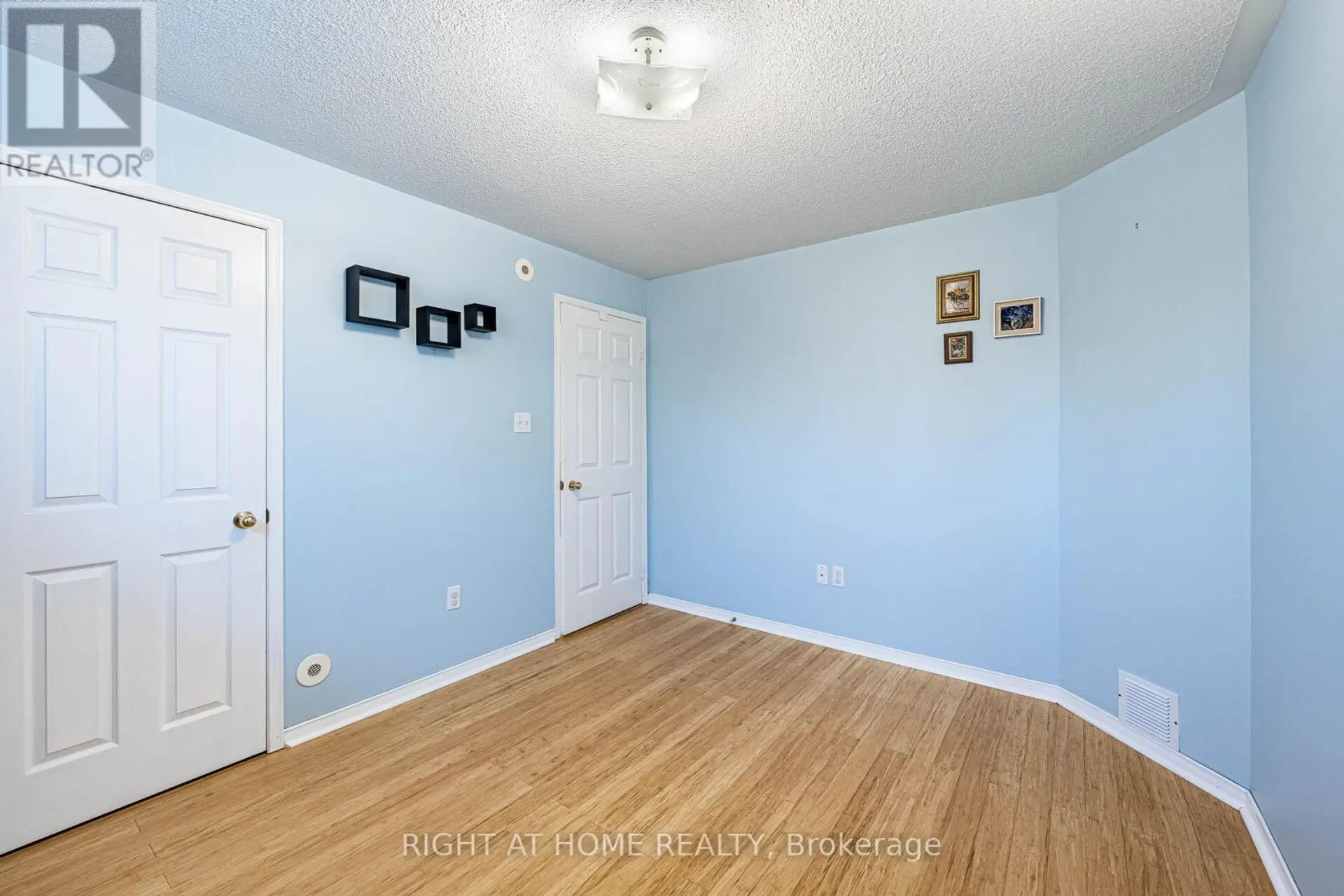 #40 200 MCLEVIN AVENUE - Image 14
