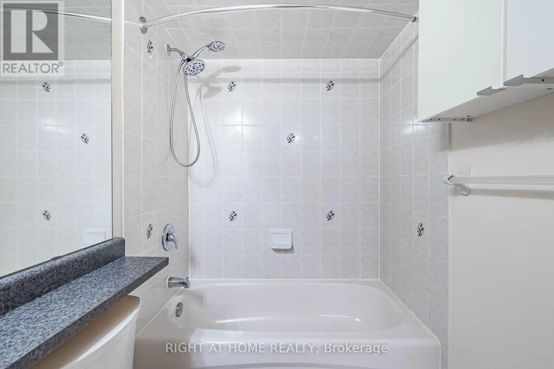 #40 200 MCLEVIN AVENUE - Image 17