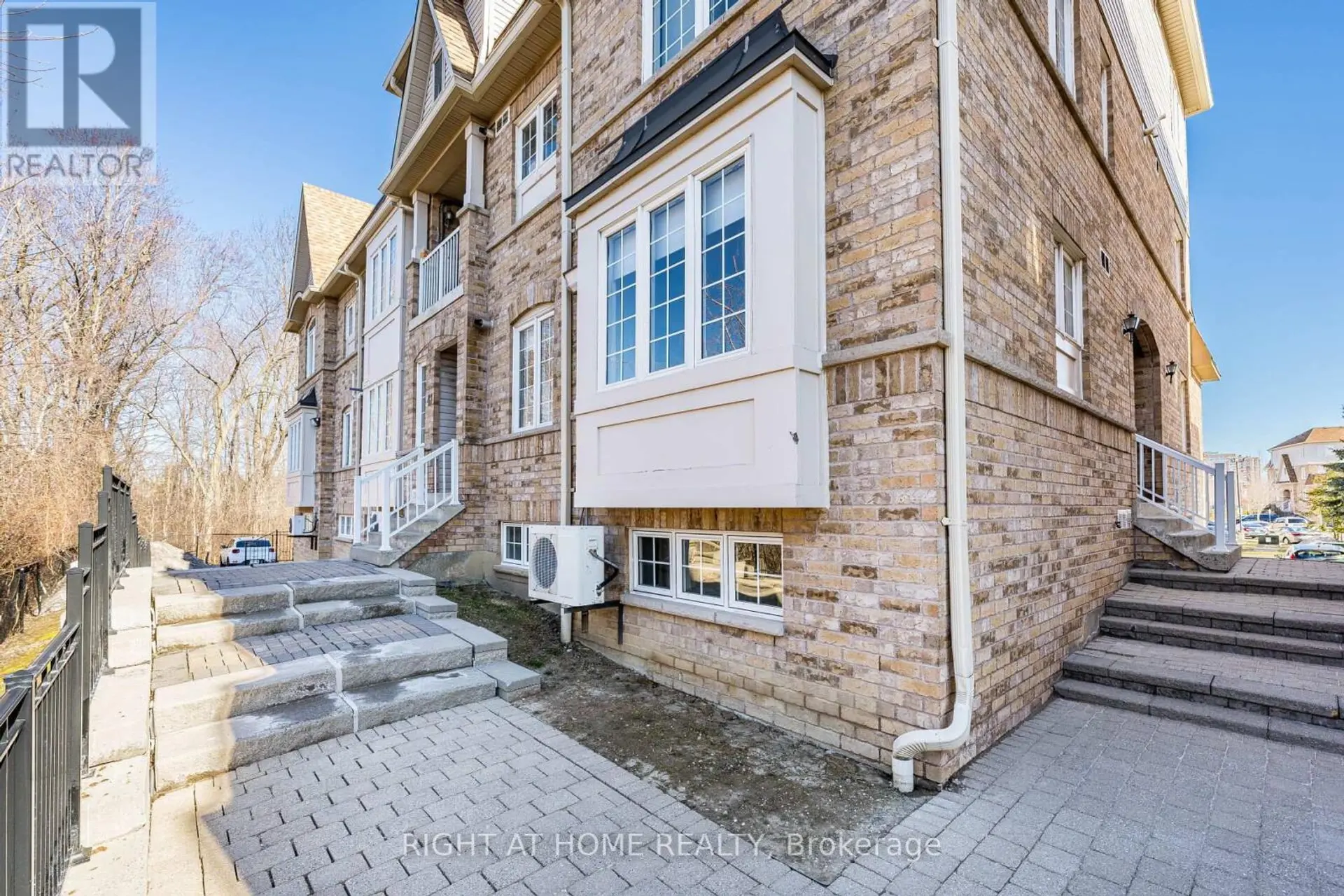 #40 200 MCLEVIN AVENUE - Image 3