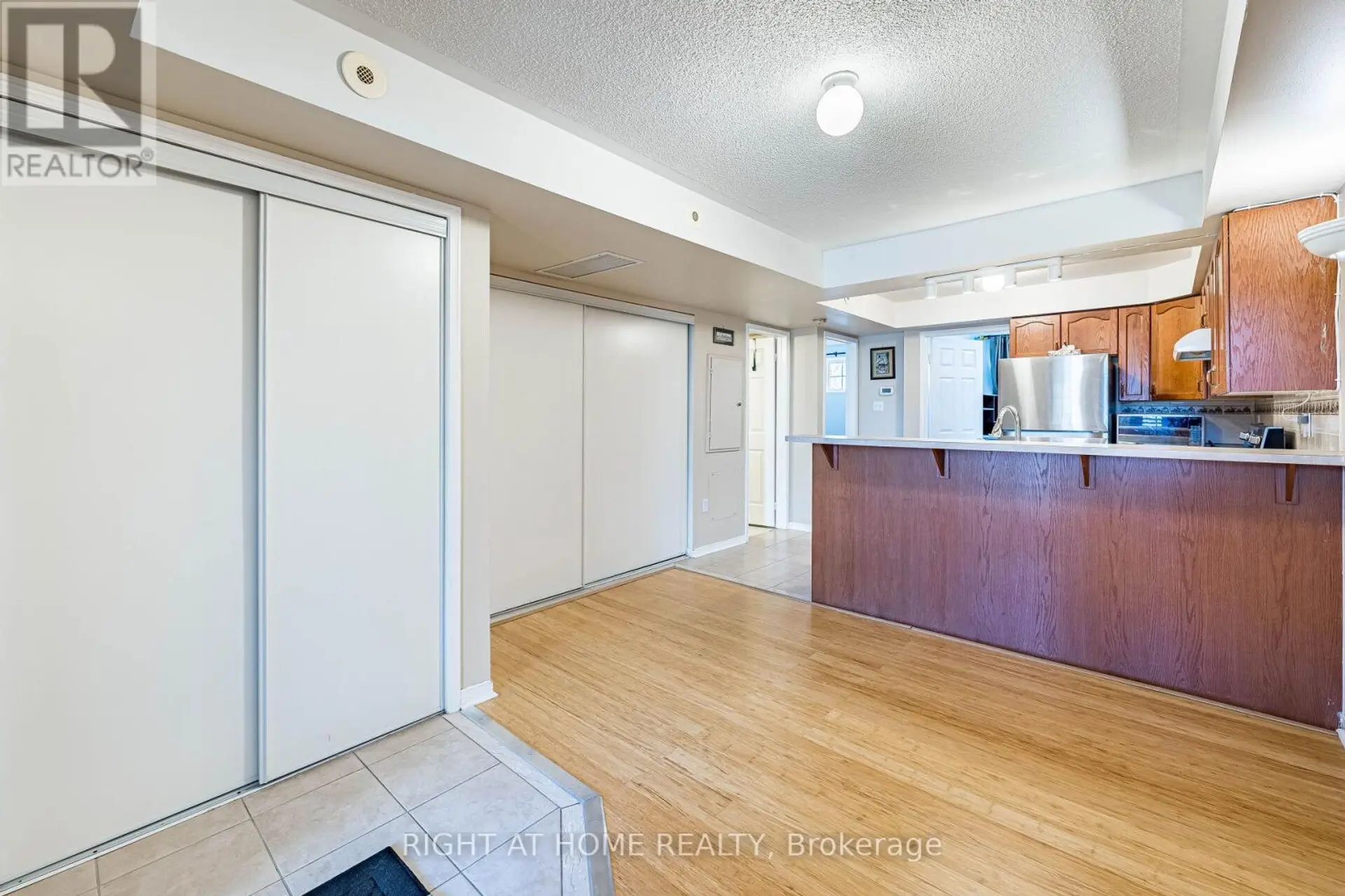 #40 200 MCLEVIN AVENUE - Image 7