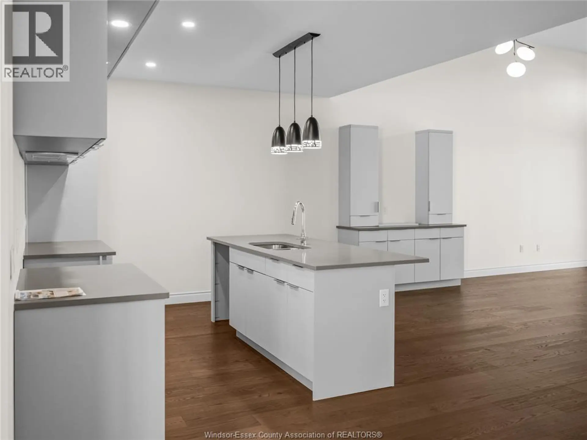 220 MCLELLAN AVENUE - Image 5