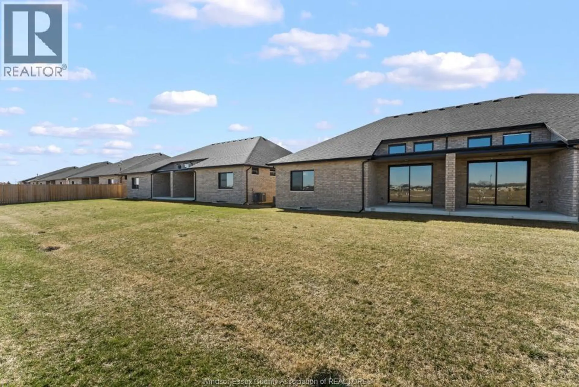 220 MCLELLAN AVENUE - Image 20