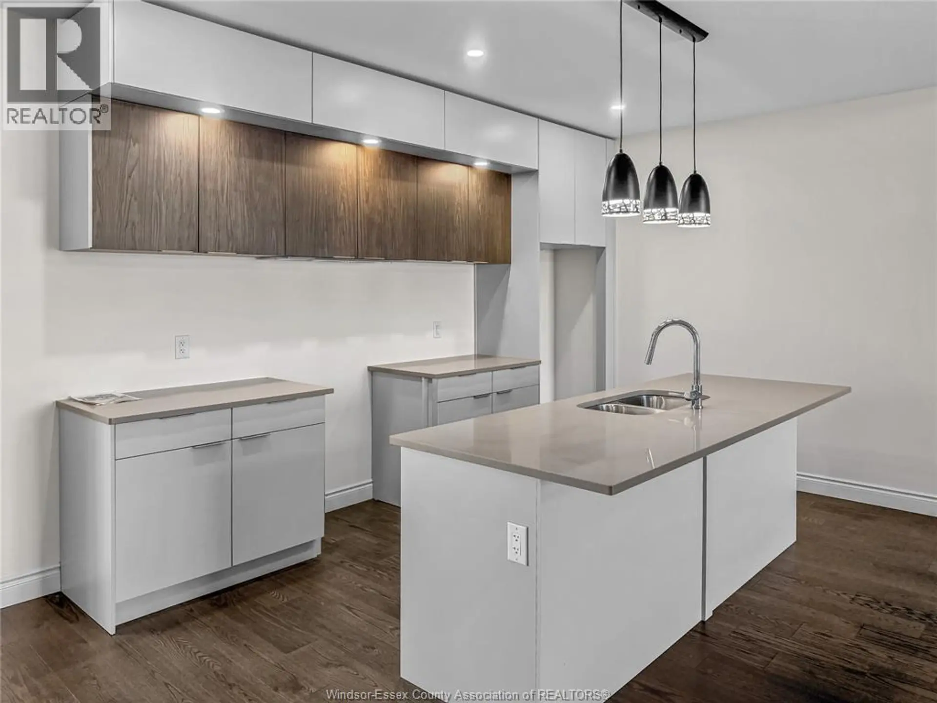 220 MCLELLAN AVENUE - Image 6