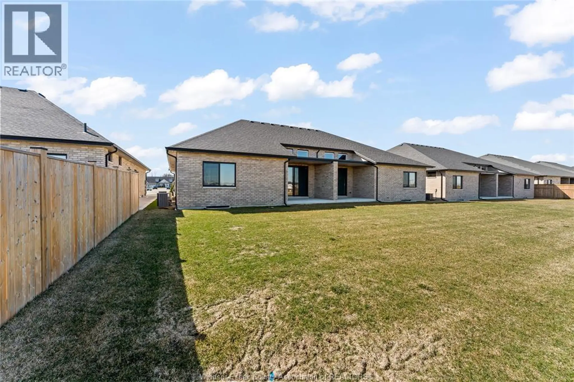 224 MCLELLAN AVENUE - Image 17