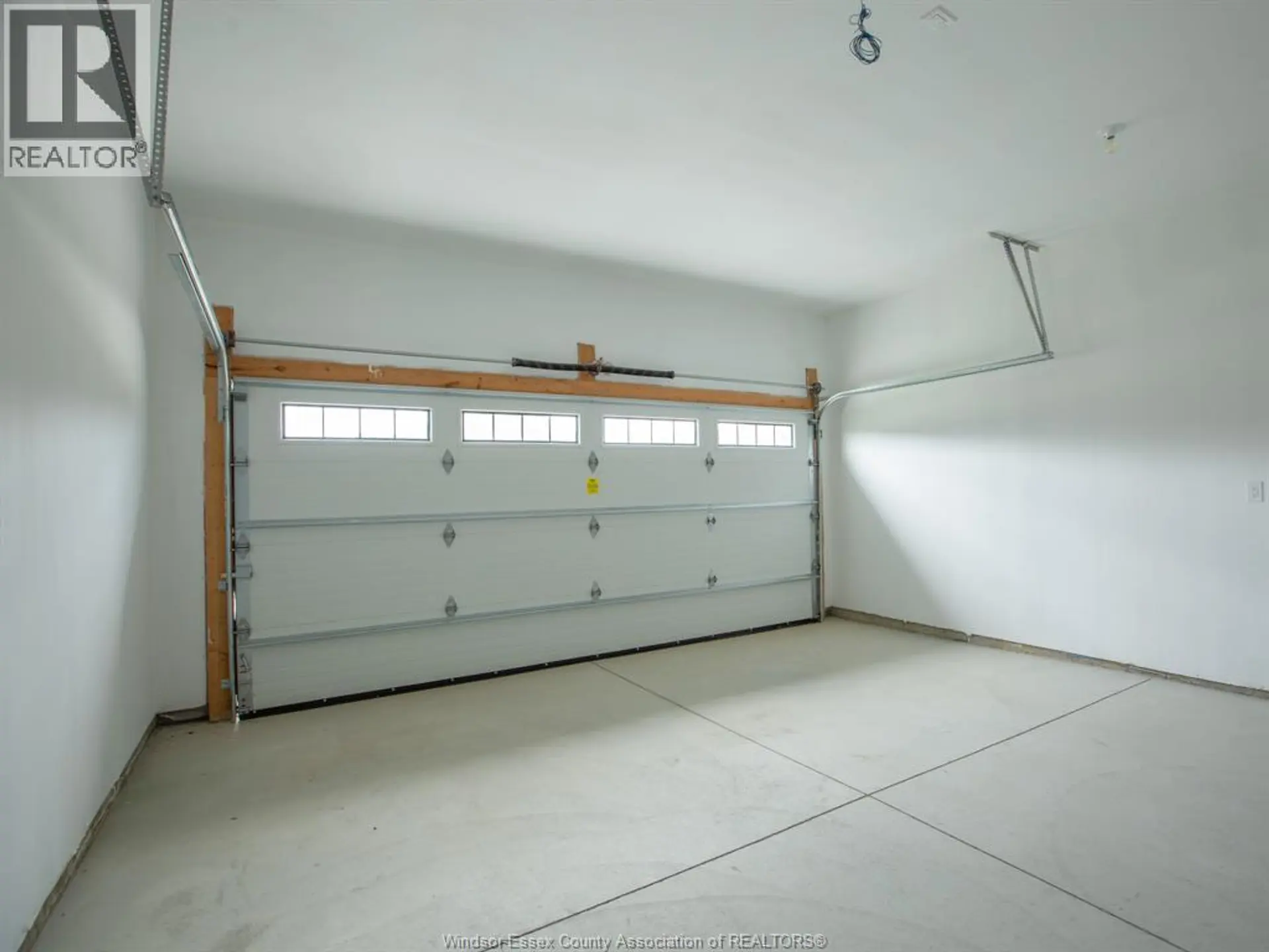 222 MCLELLAN AVENUE - Image 11