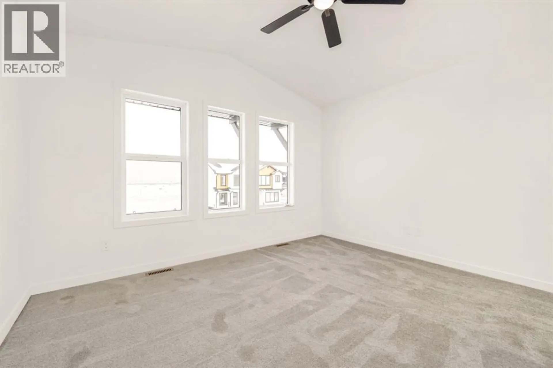 82 MINERS ROAD W - Image 15