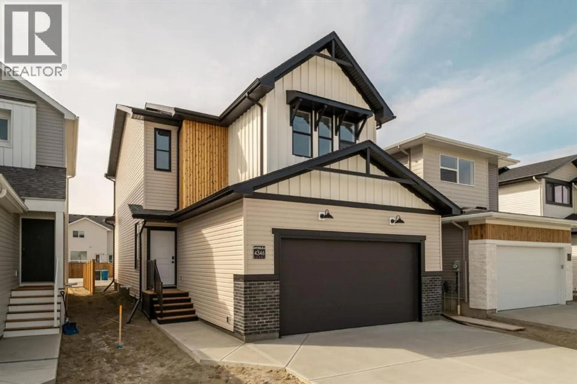 82 MINERS ROAD W - Image 2