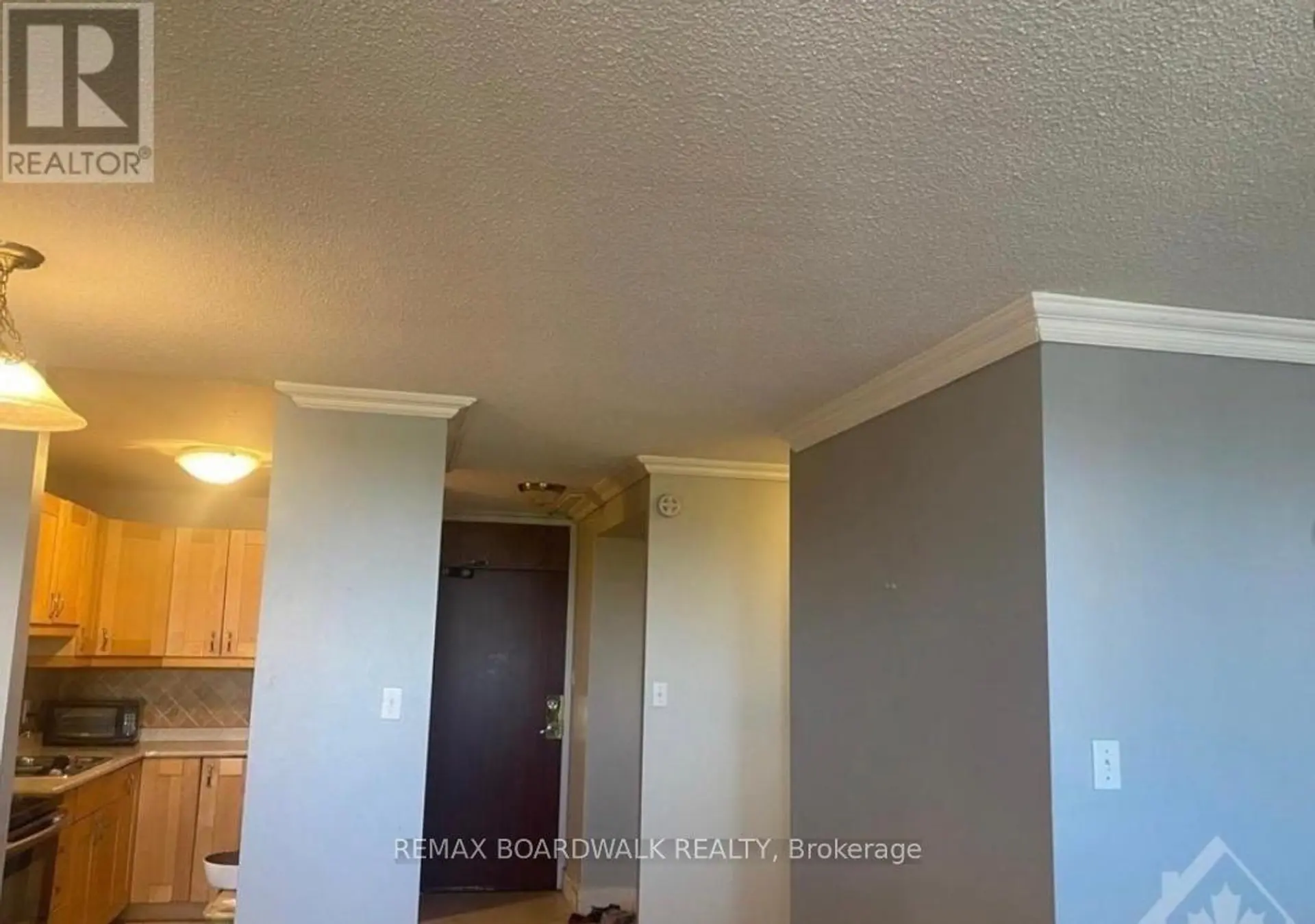 #609 2000 JASMINE CRESCENT - Image 7