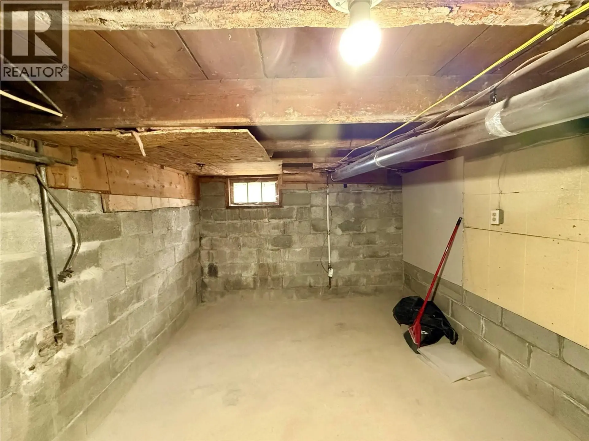 Property at 201 6TH AVENUE S, Cranbrook, BC