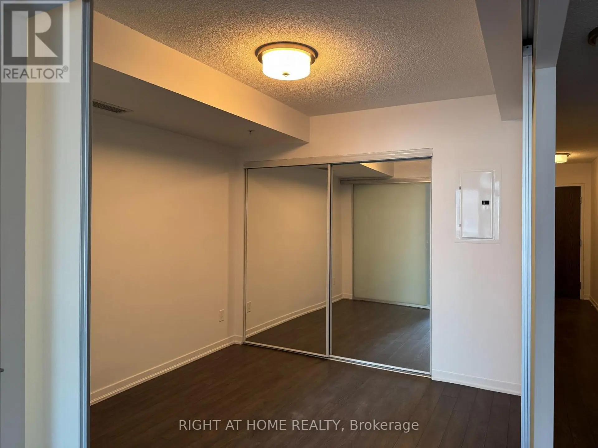 #317 68 ABELL STREET - Image 10