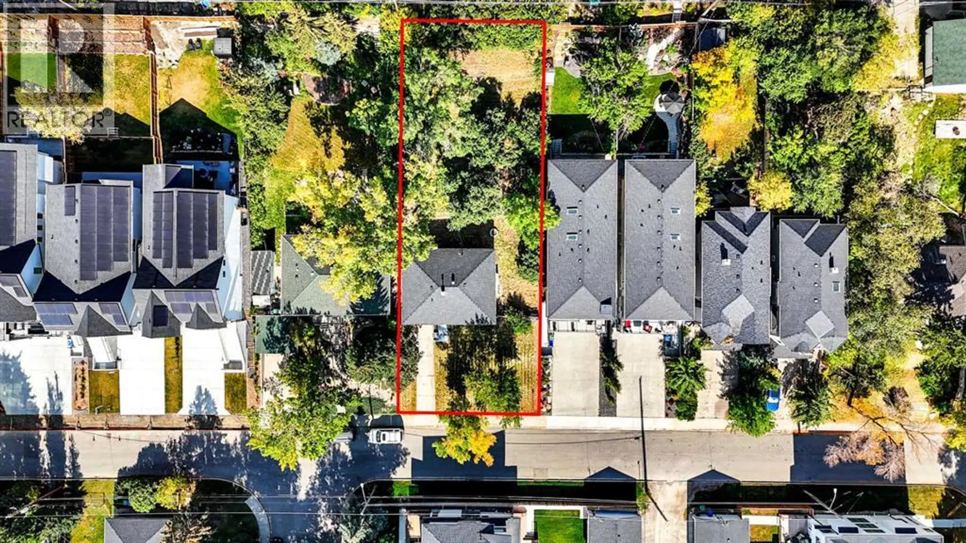 3652 8 AVENUE NW - Image 1