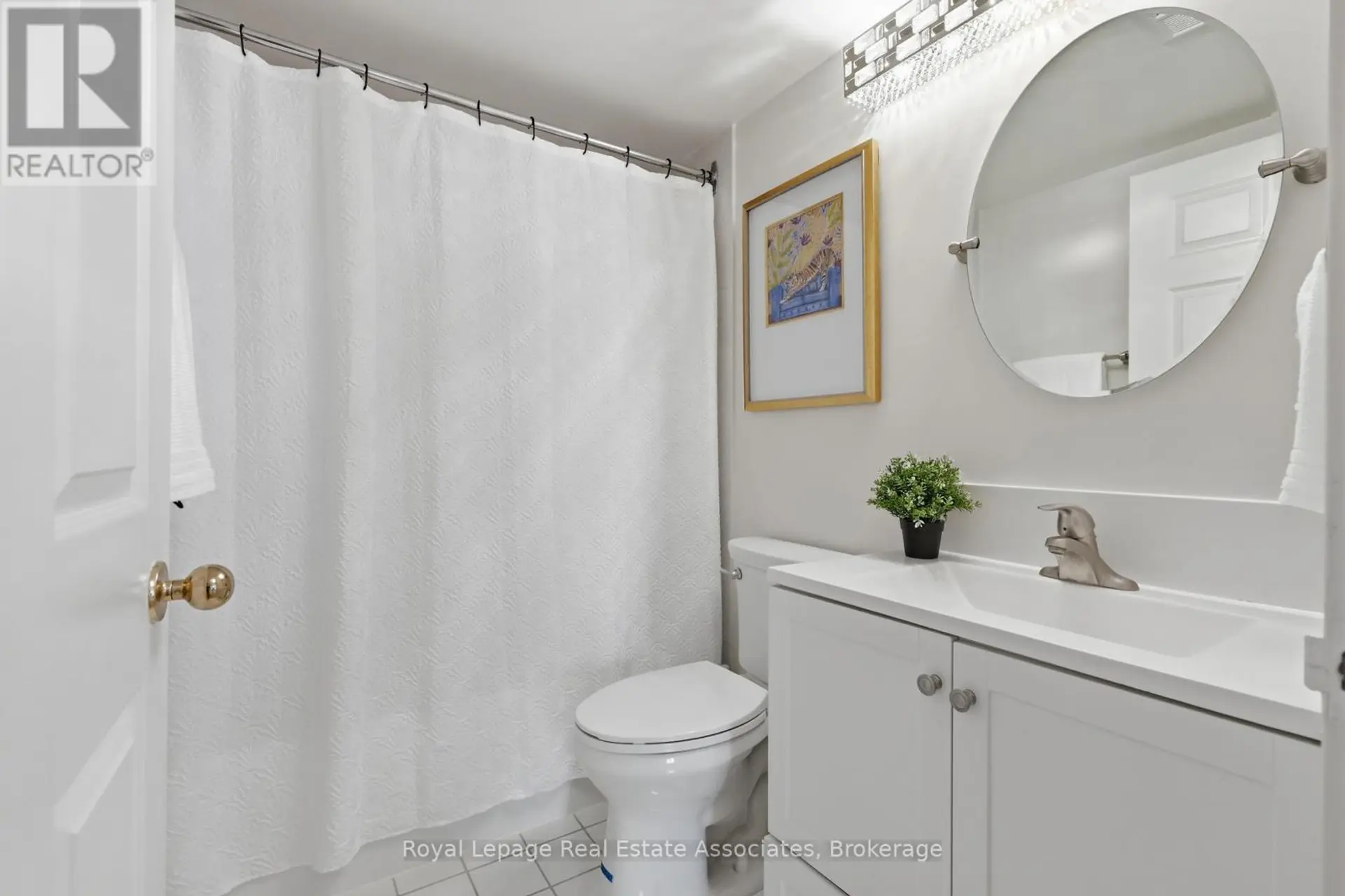 #1401 10 MALTA AVENUE - Image 12