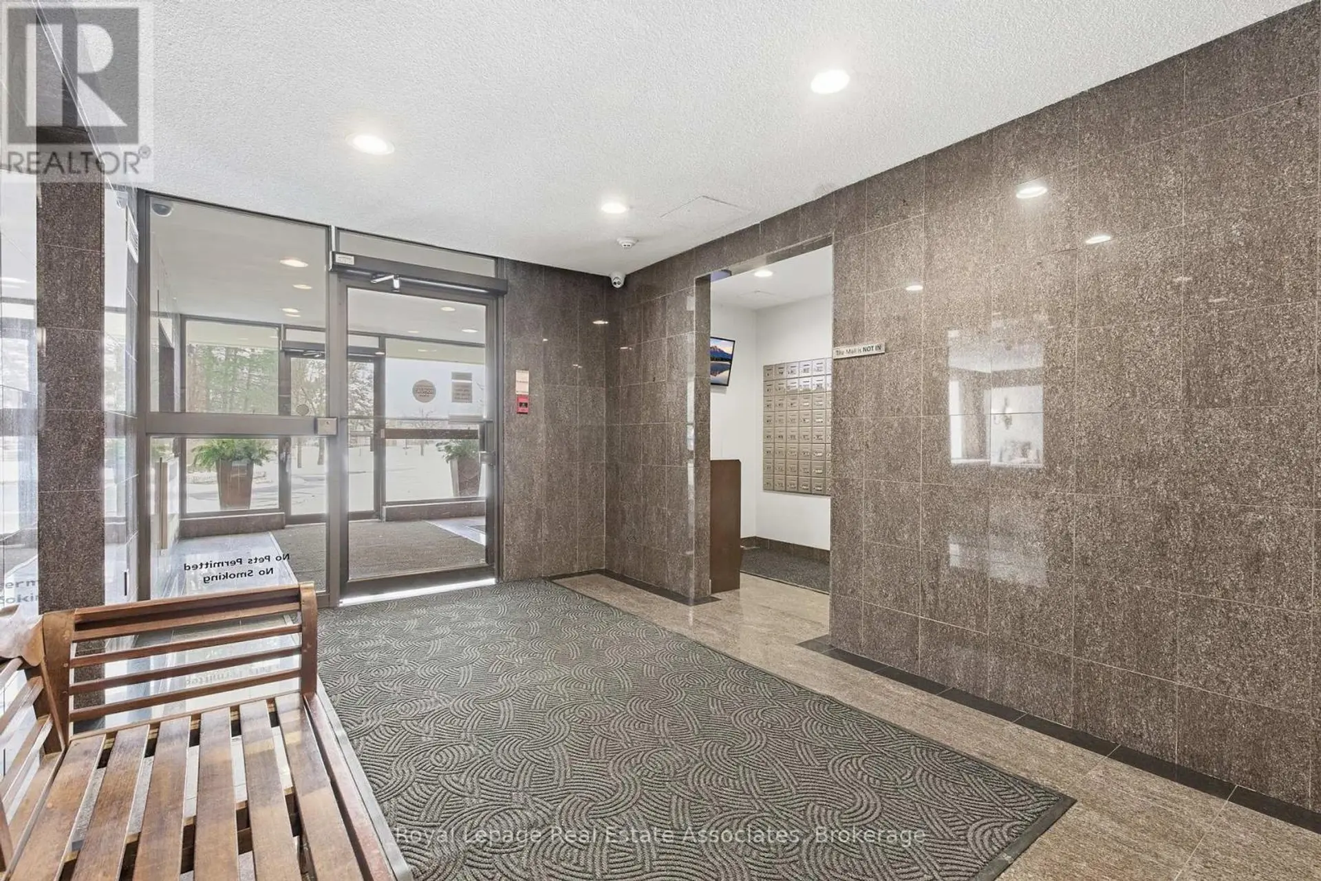 #1401 10 MALTA AVENUE - Image 15
