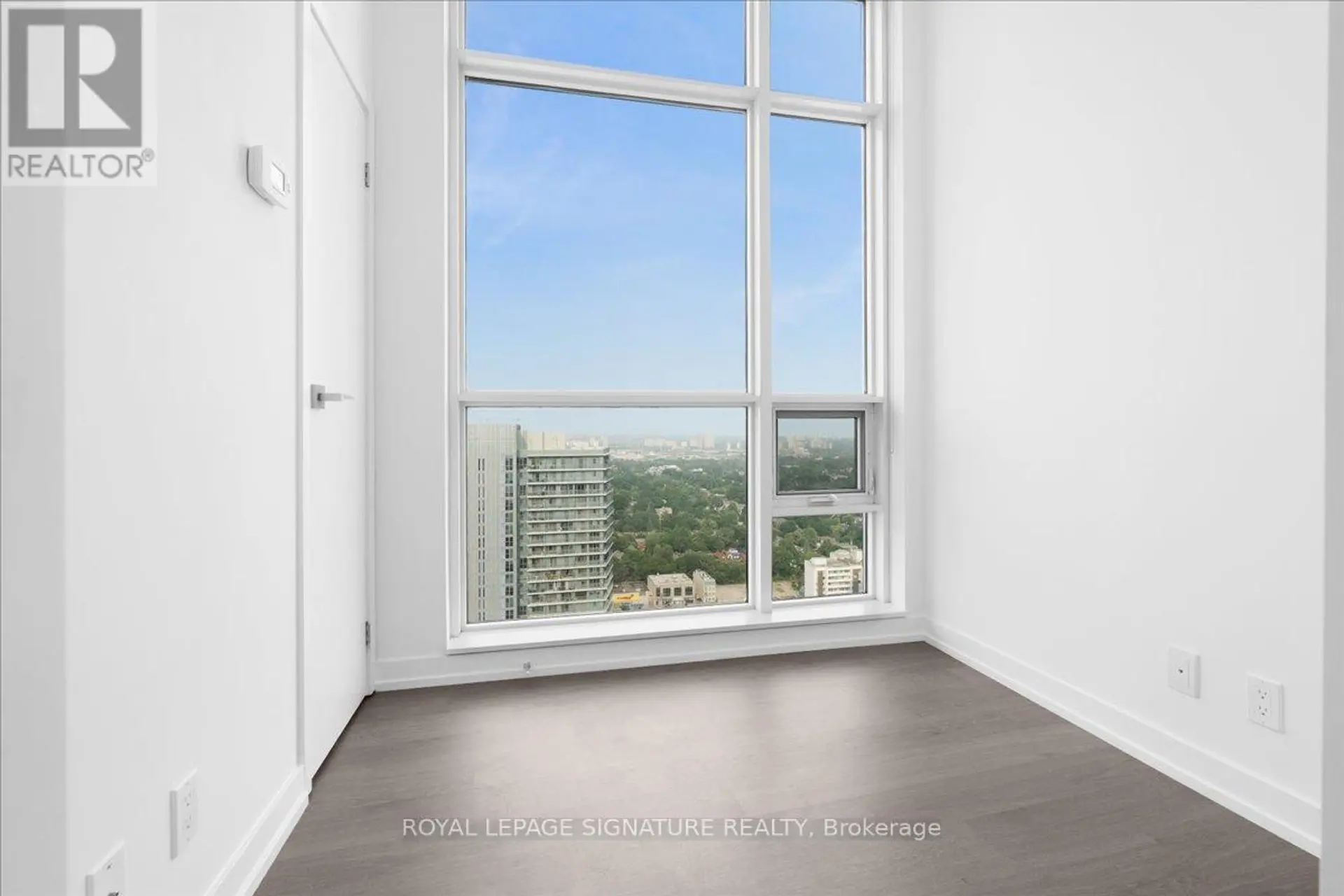 #3314 98 LILLIAN STREET - Image 5