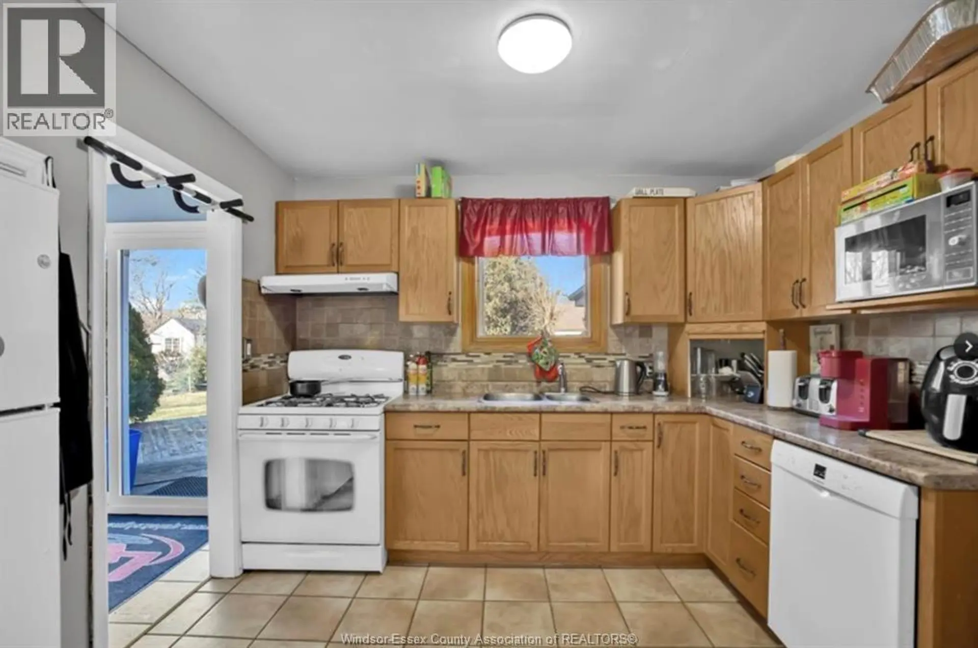 564 WALLACE - Image 4