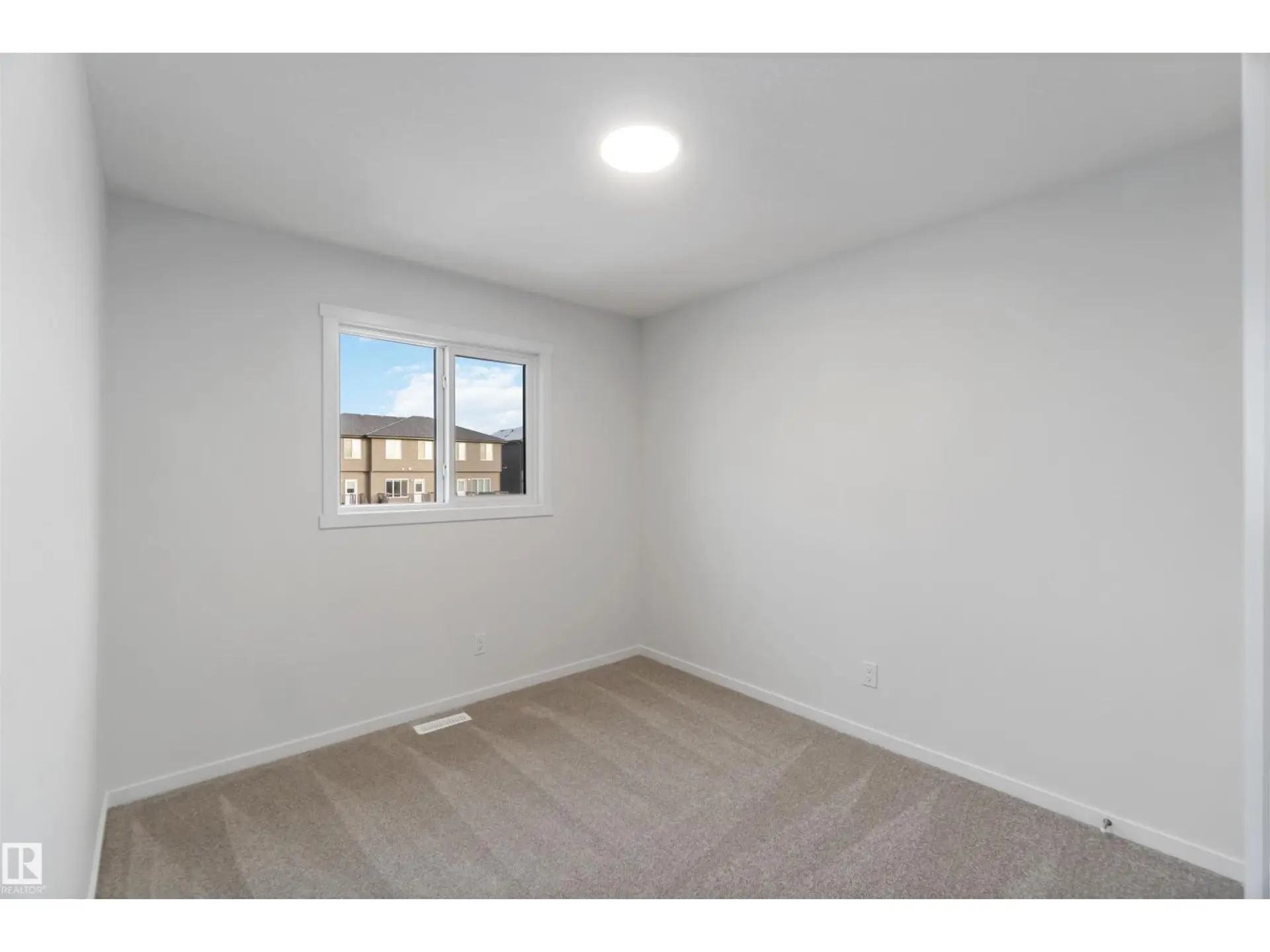 5452 HAWTHORN RU SW - Image 13