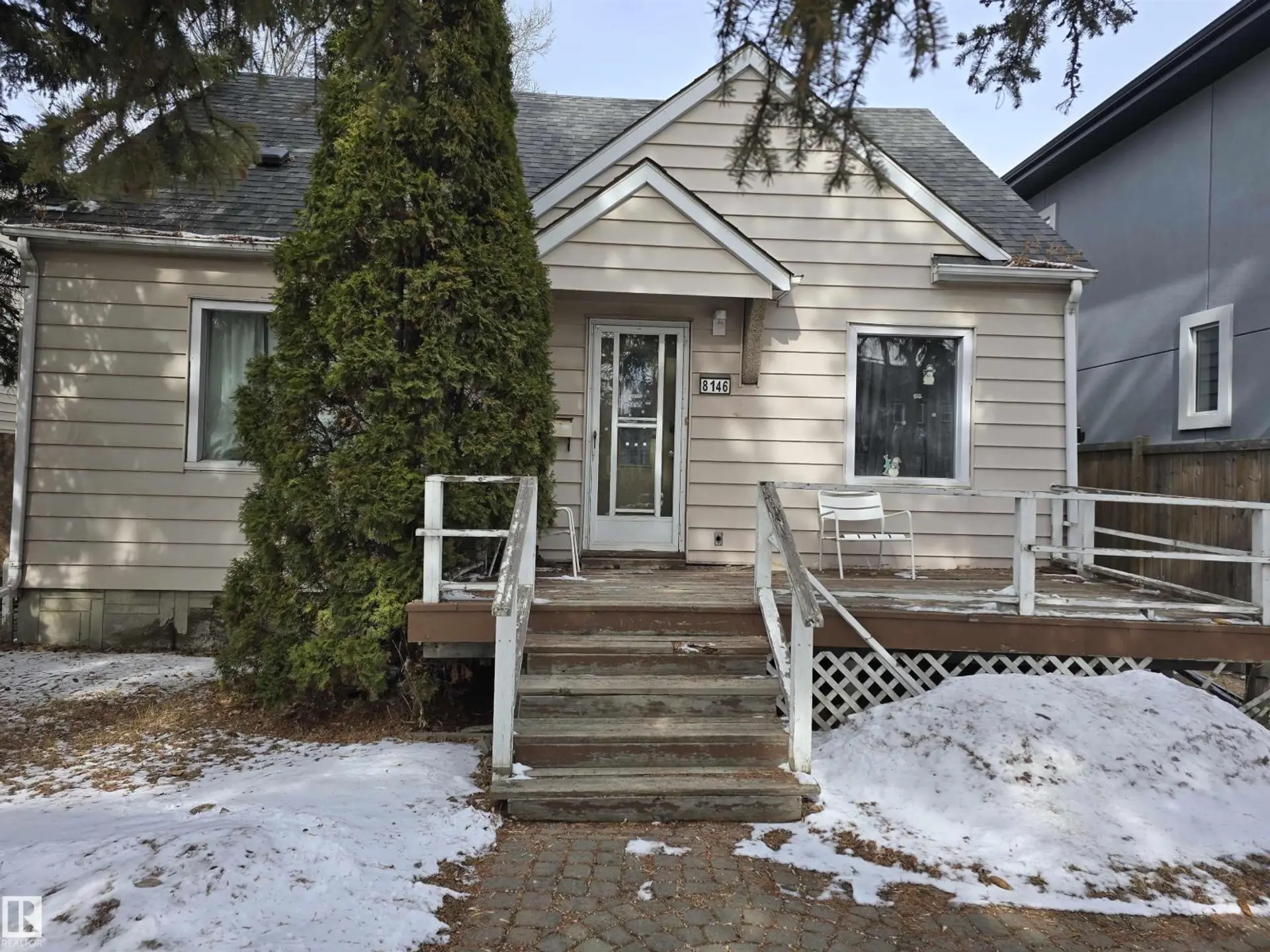 8146 78 AV NW NW - Image 1