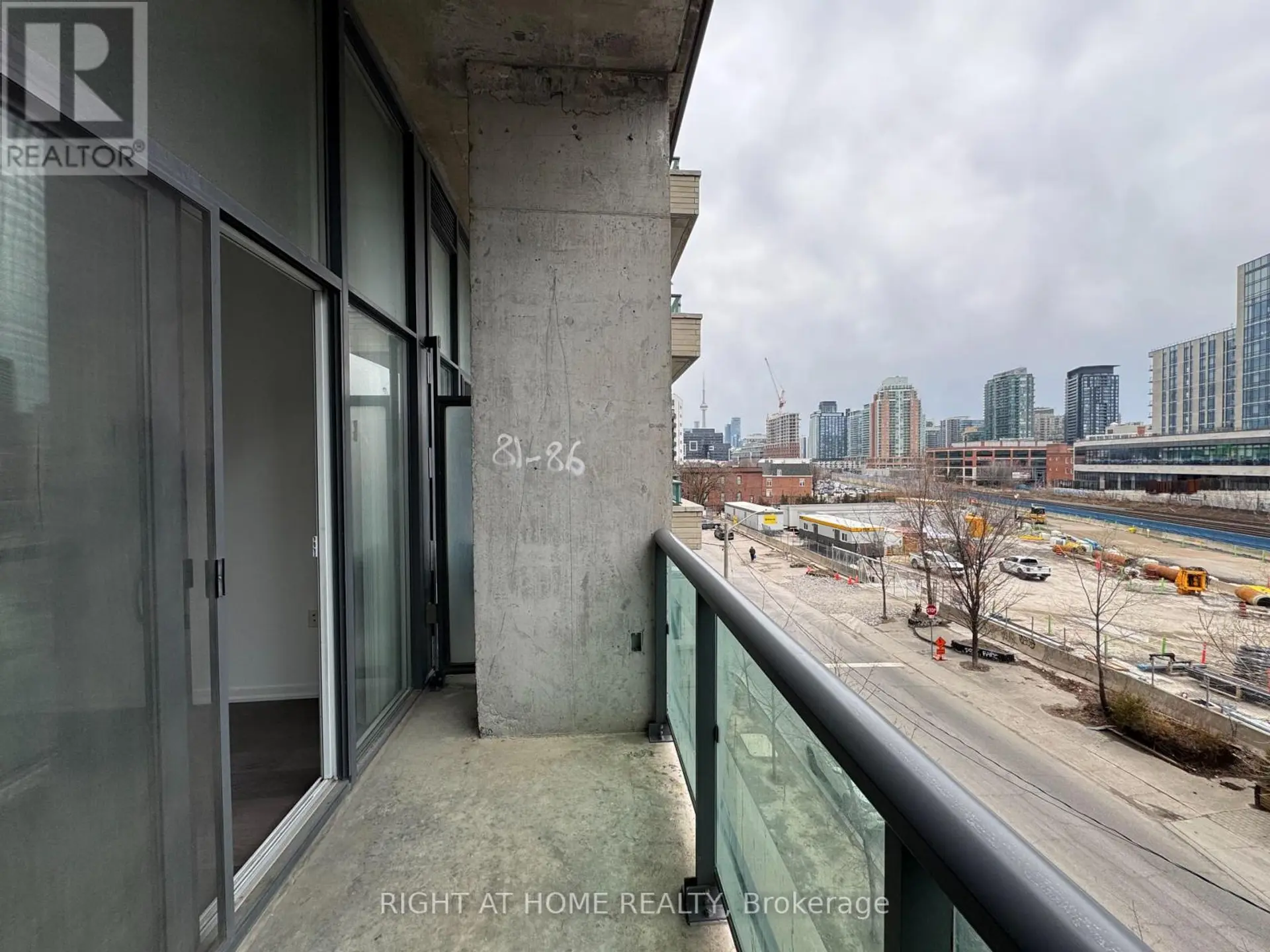 #321 36 LISGAR STREET - Image 8