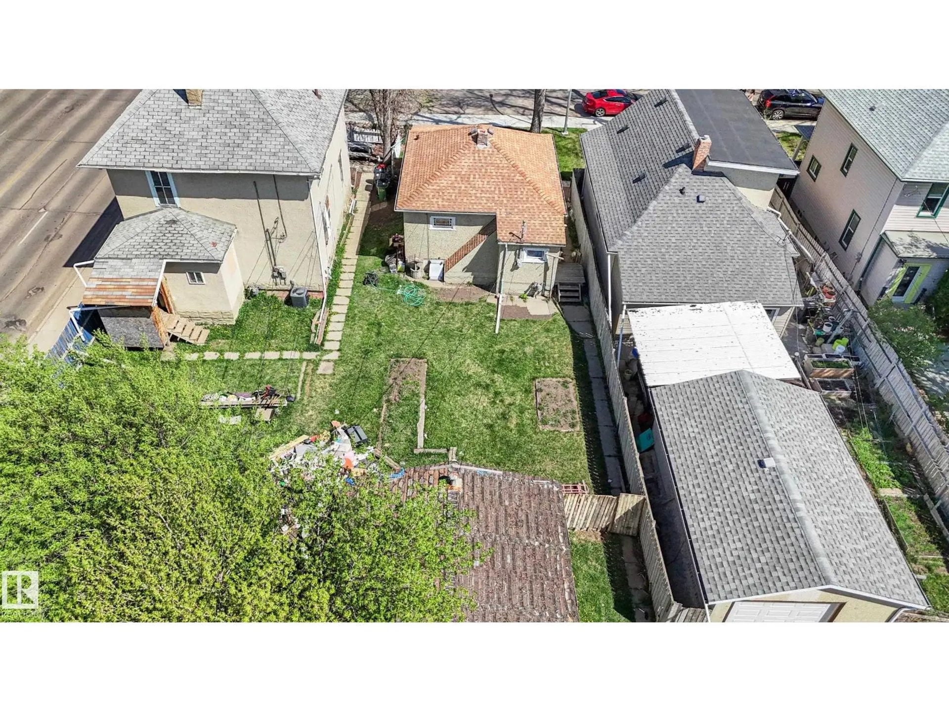 10734 93 ST NW - Image 15
