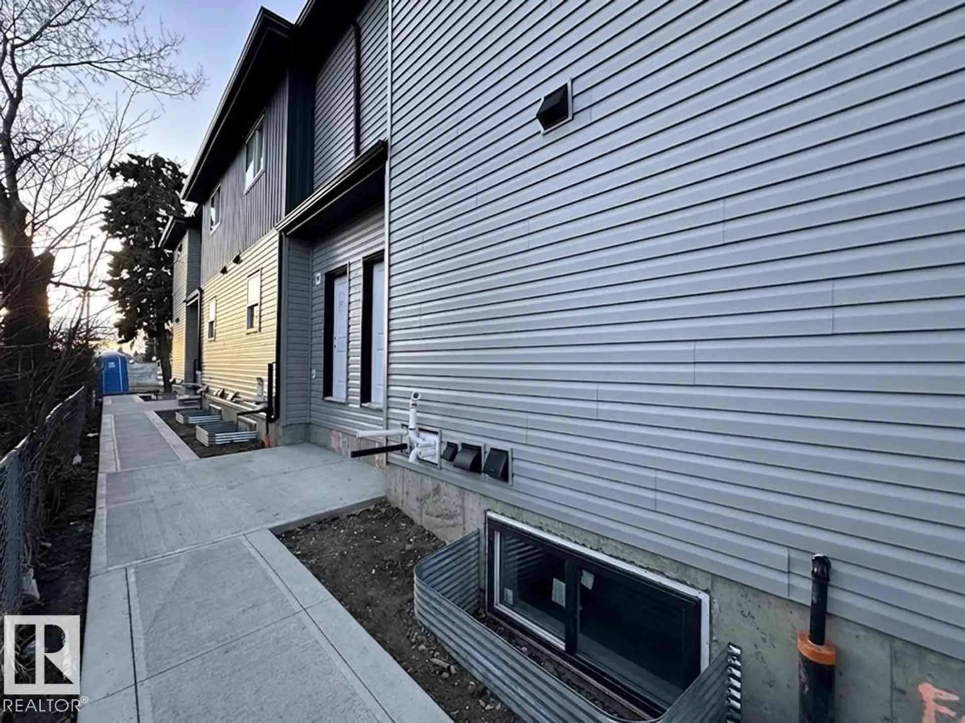 10627 149 ST NW - Image 4