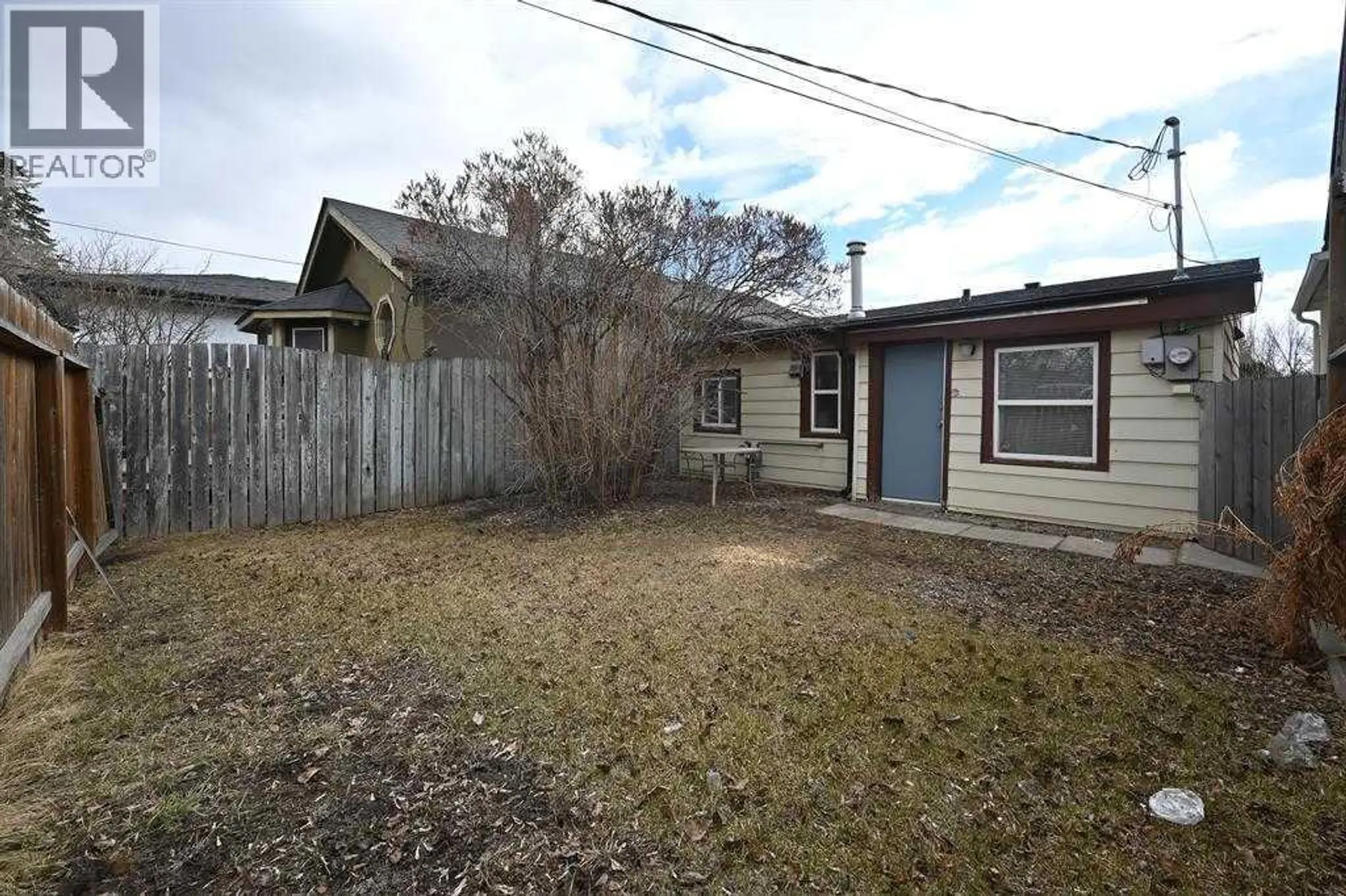 1024 18 AVENUE SE - Image 5